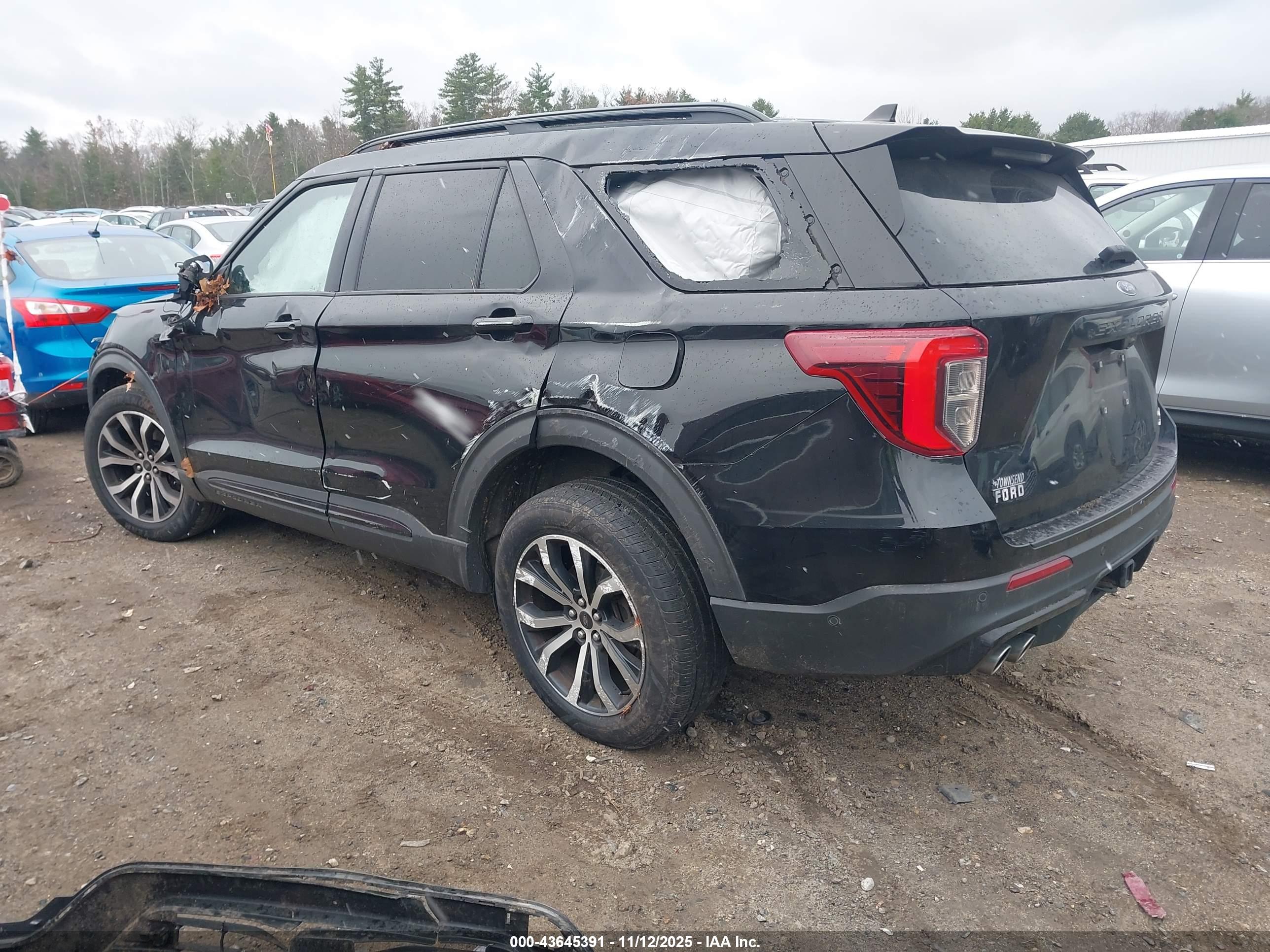 FORD EXPLORER image 3