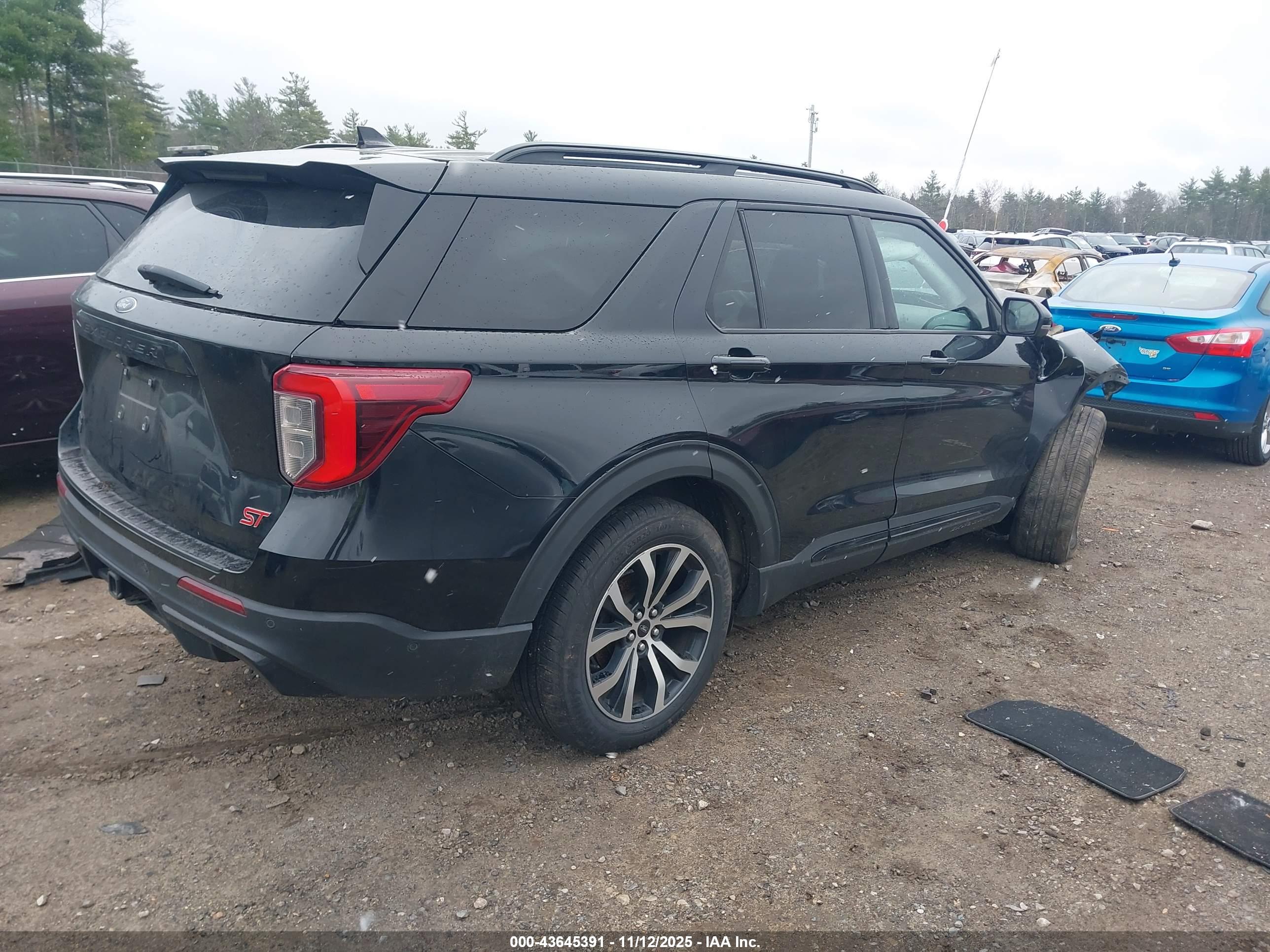 FORD EXPLORER image 4