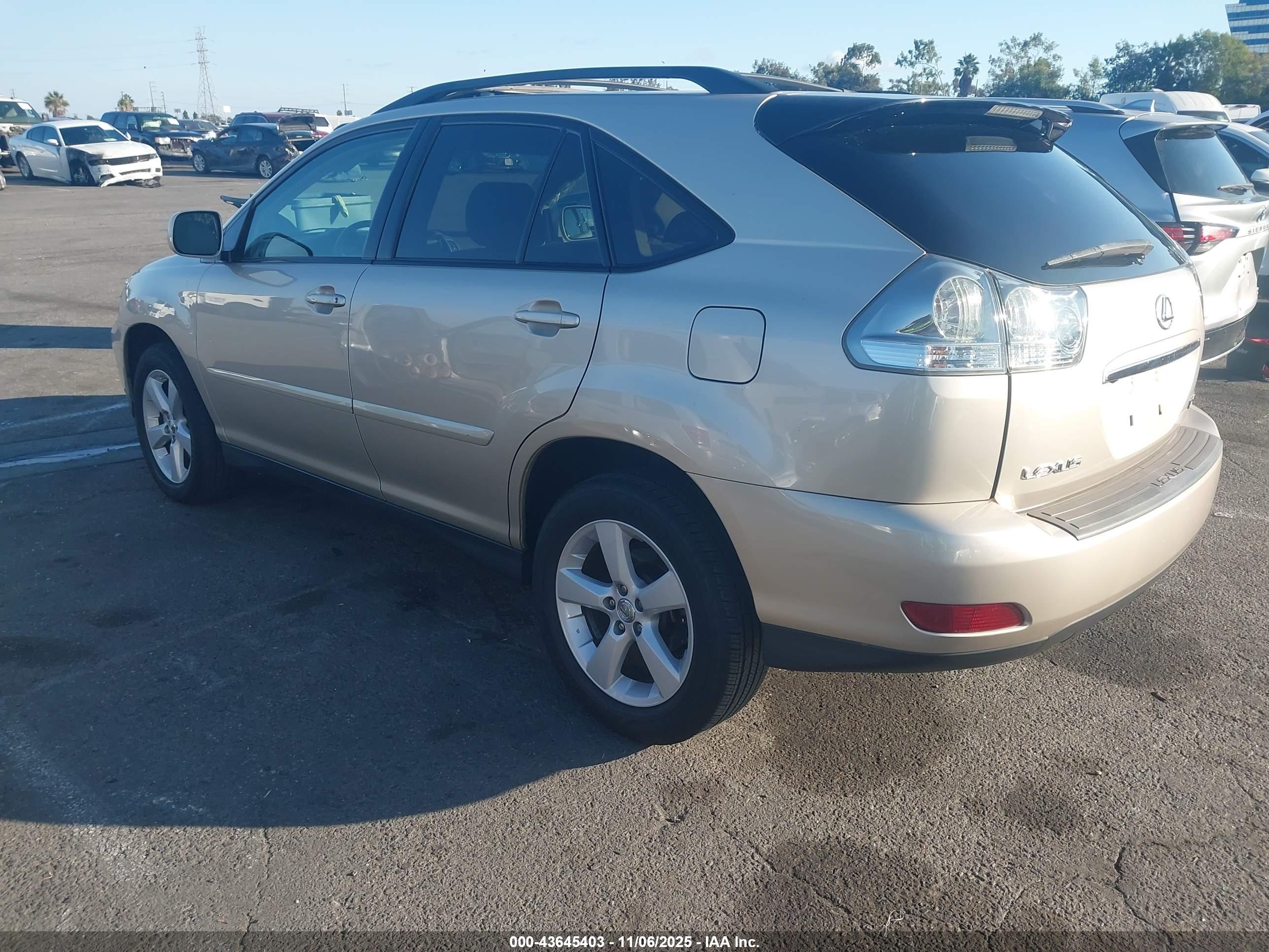 LEXUS RX image 3