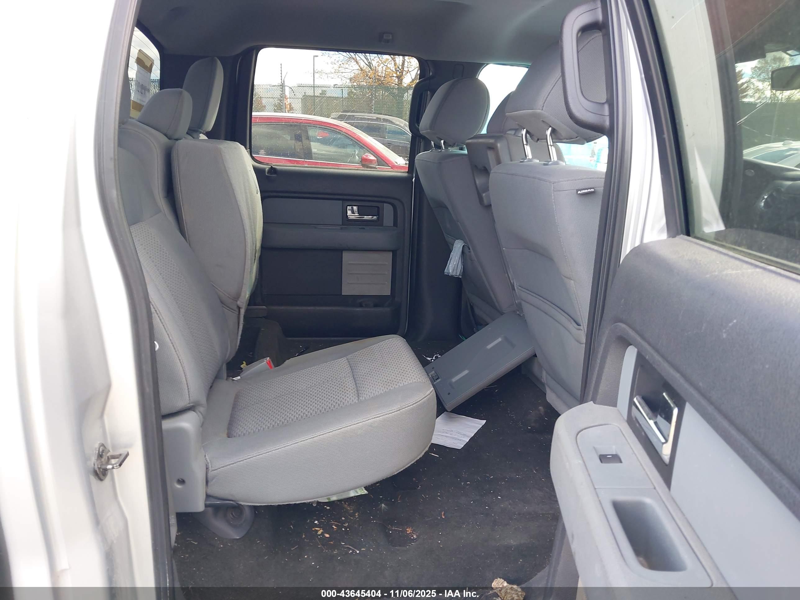 FORD F-150 image 8