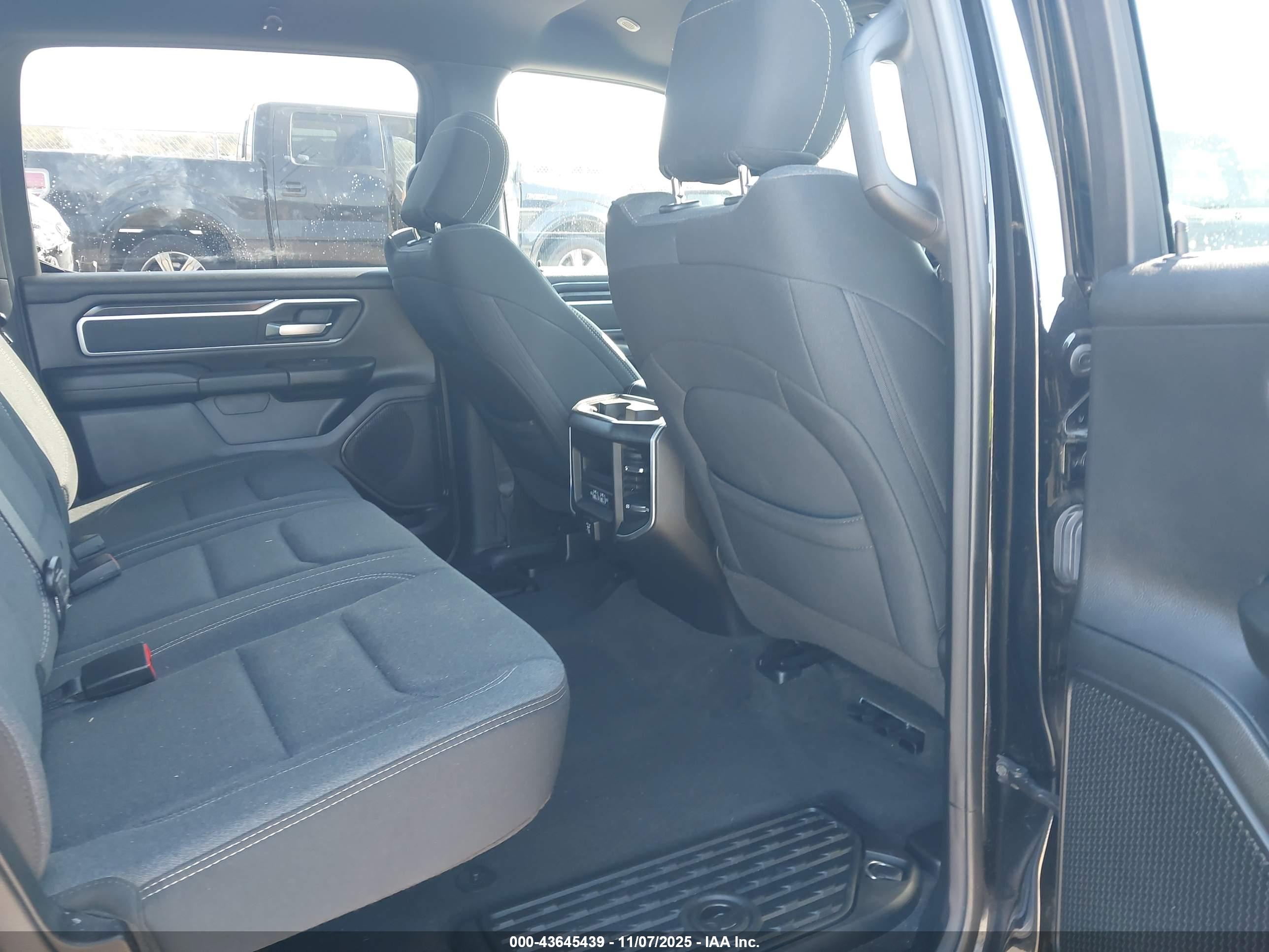 RAM 1500 image 8