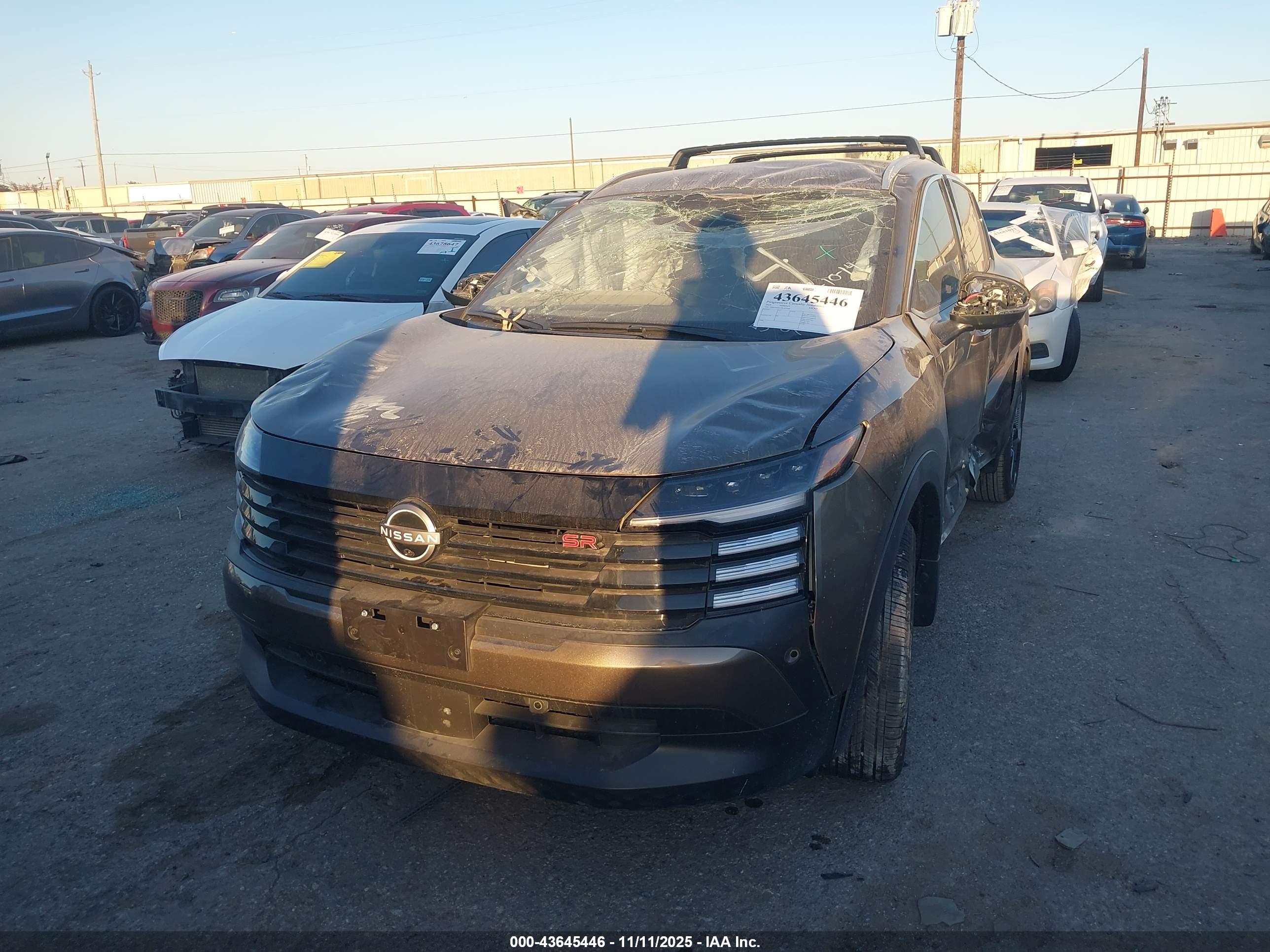 NISSAN KICKS image 6