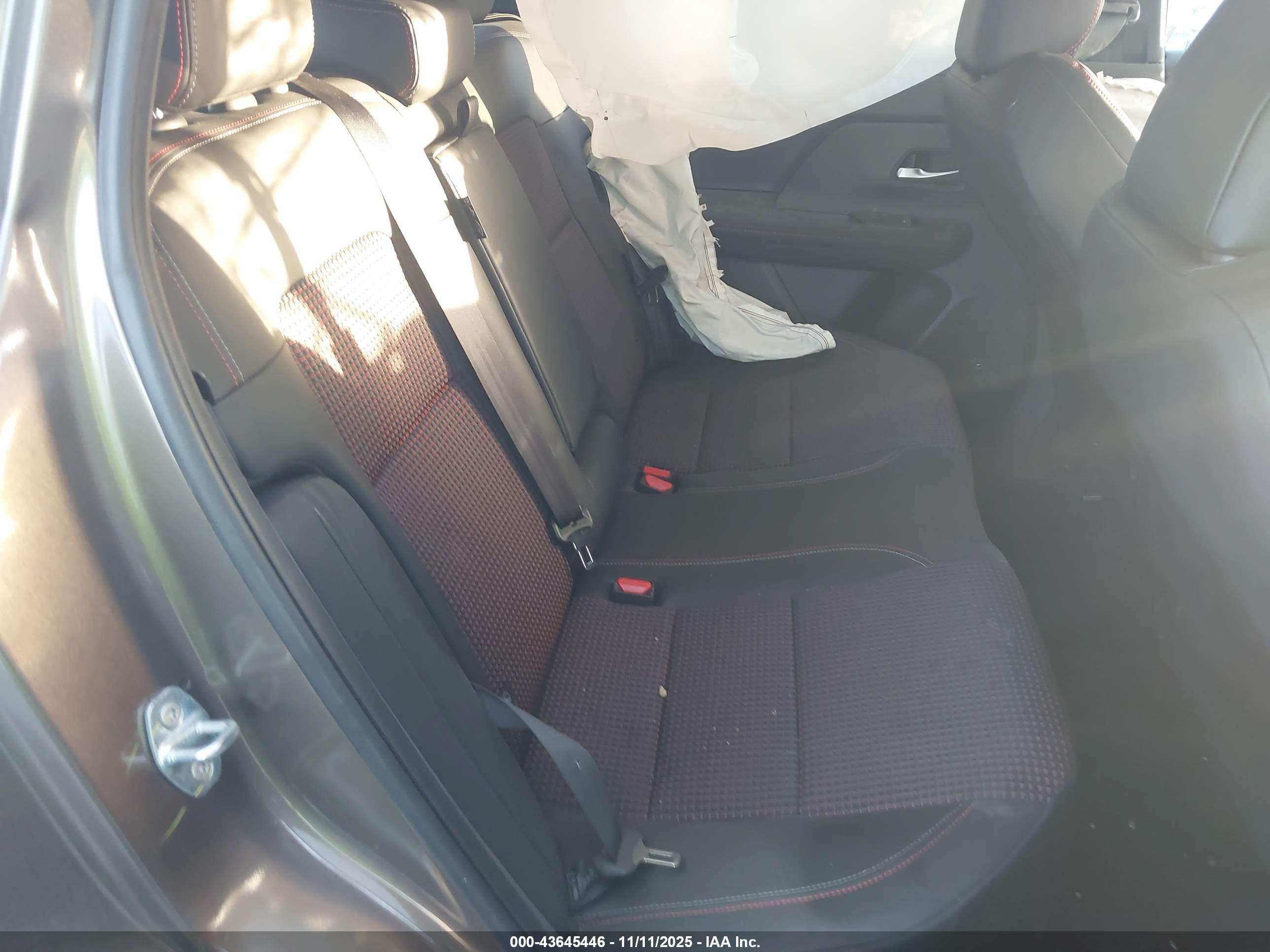 NISSAN KICKS image 8