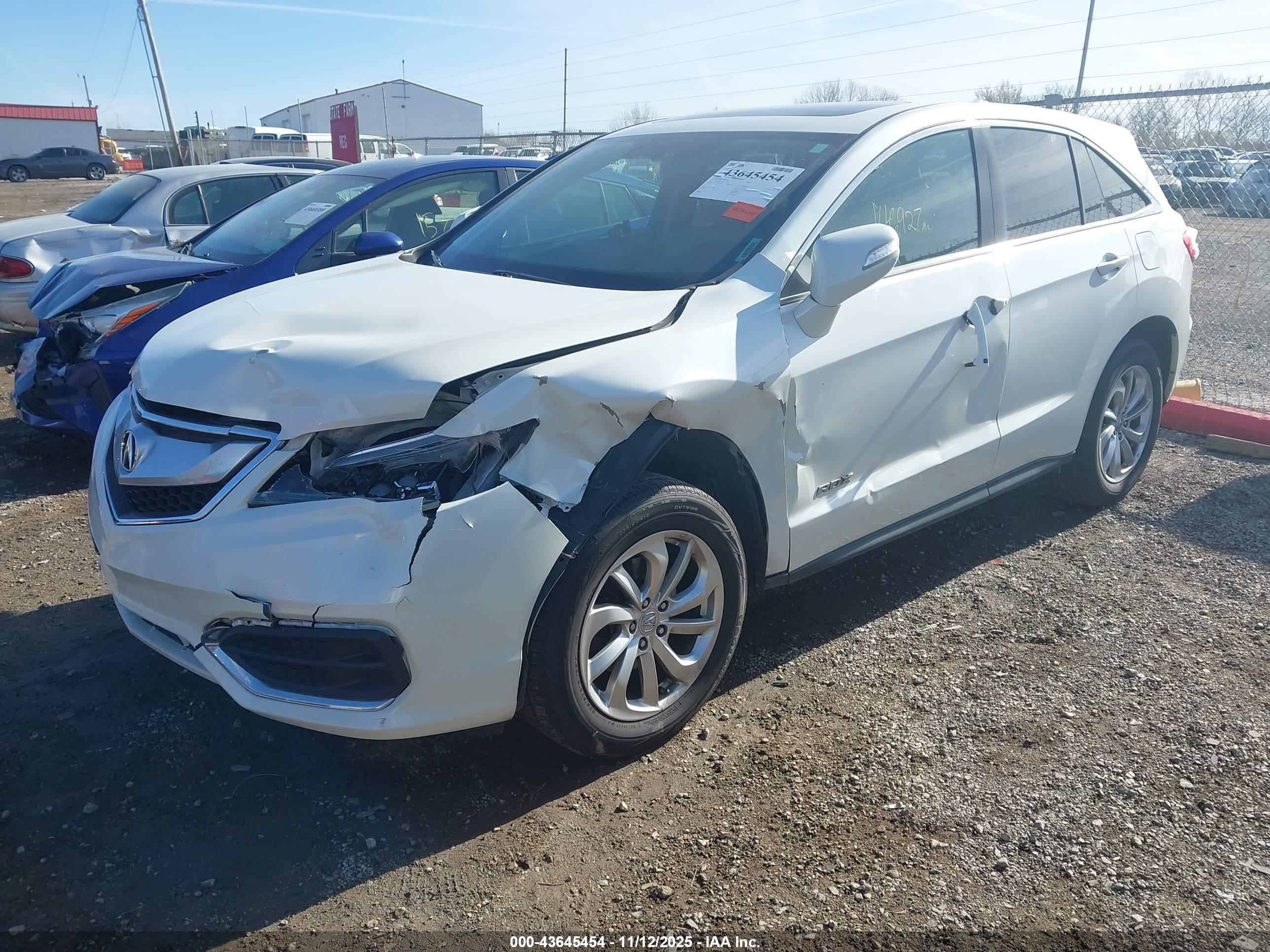 ACURA RDX image 2