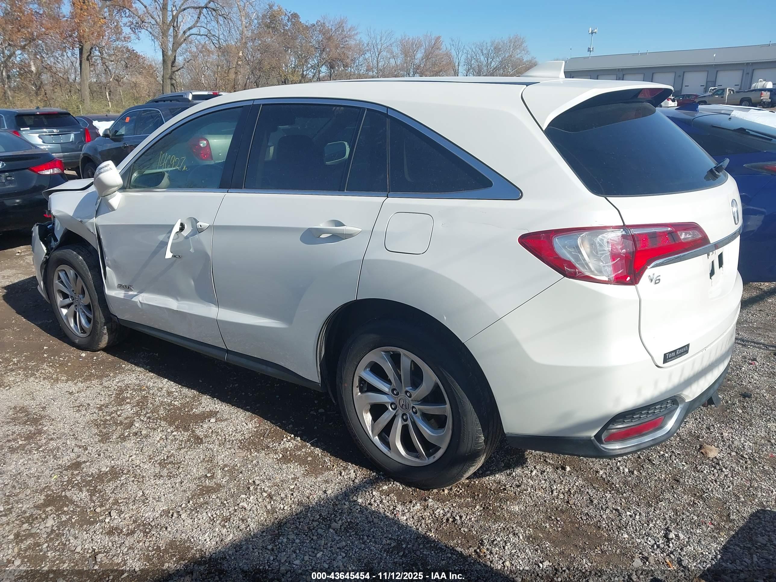 ACURA RDX image 3
