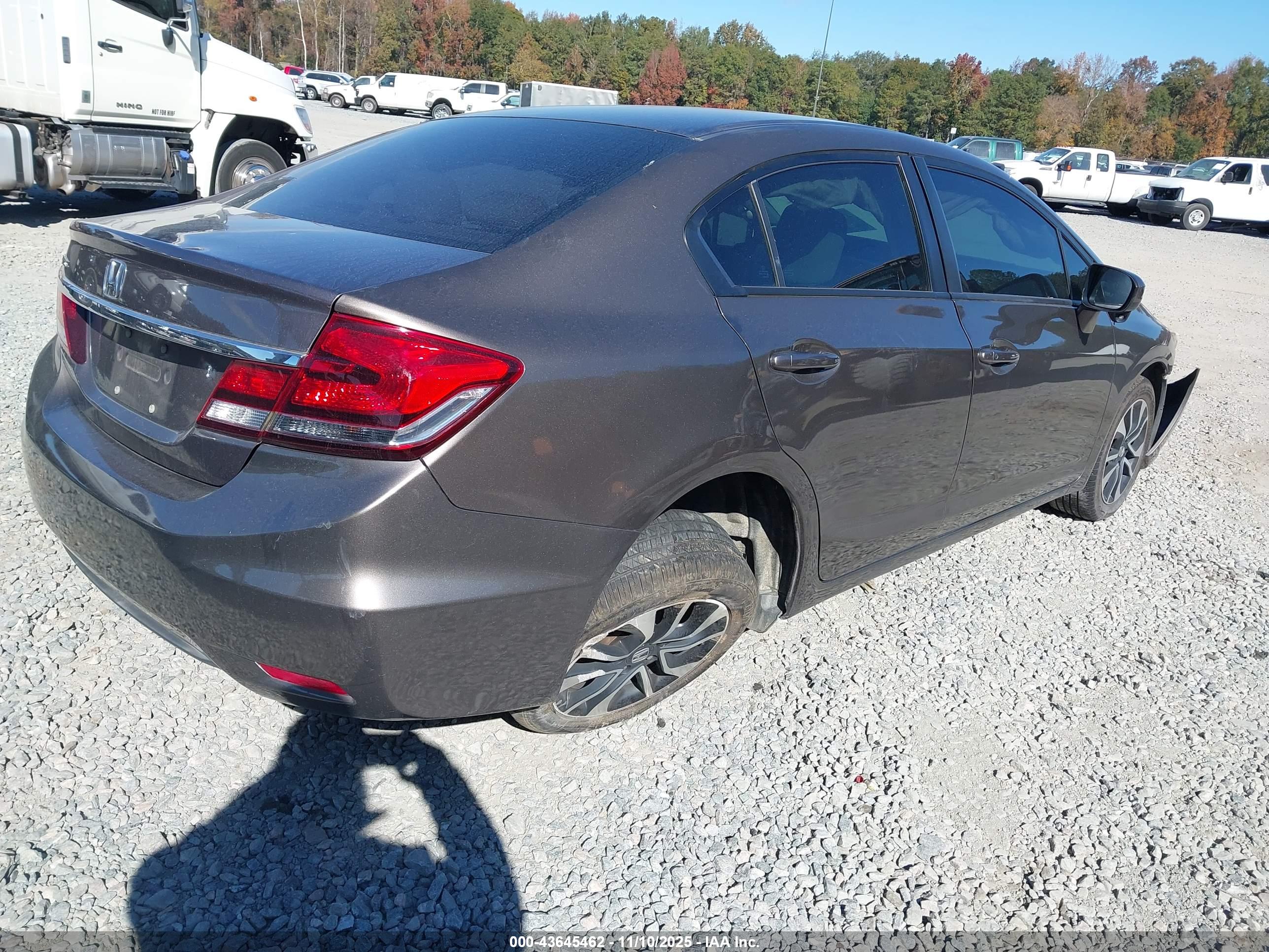 HONDA CIVIC image 4