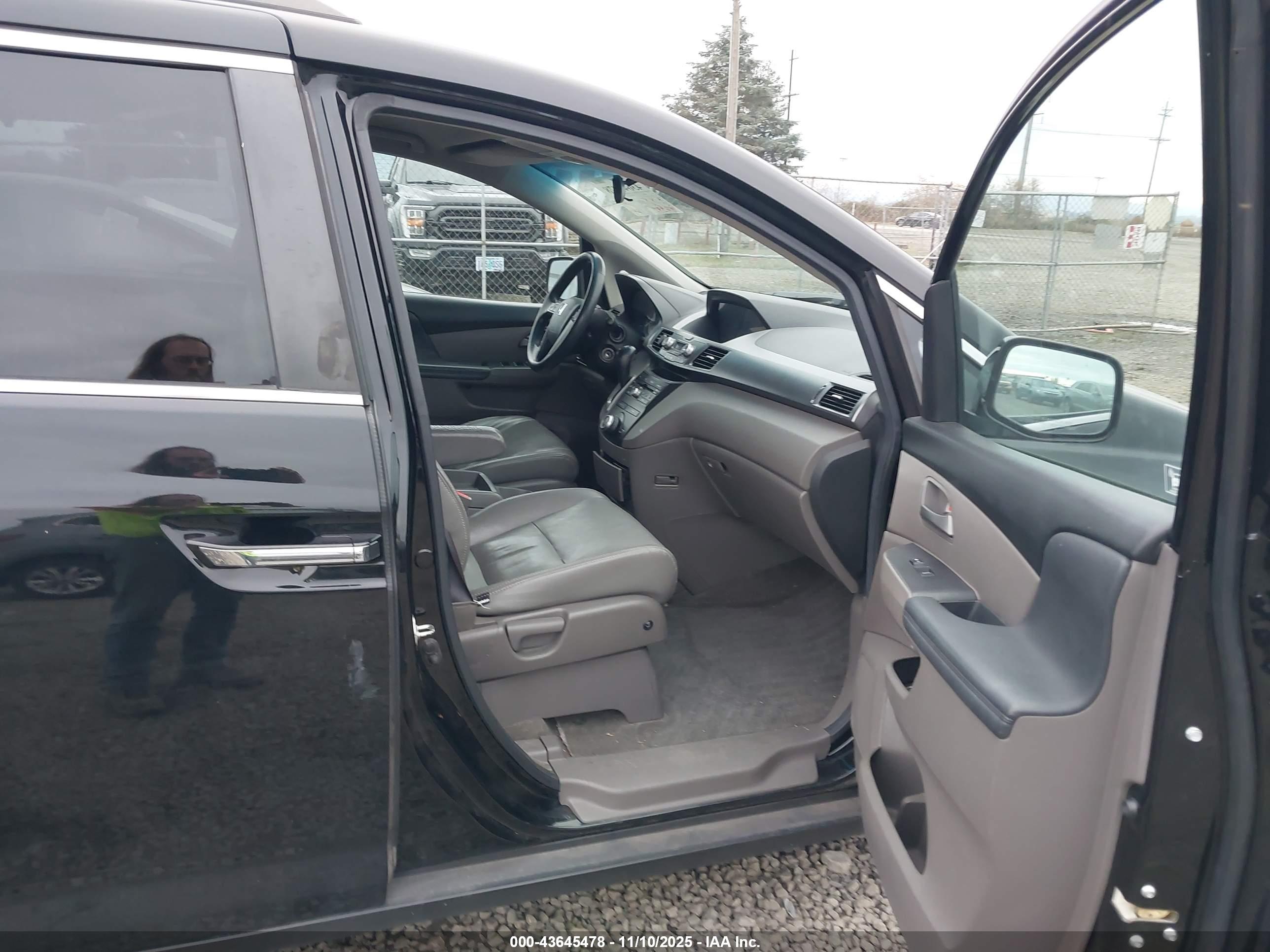 HONDA ODYSSEY image 5