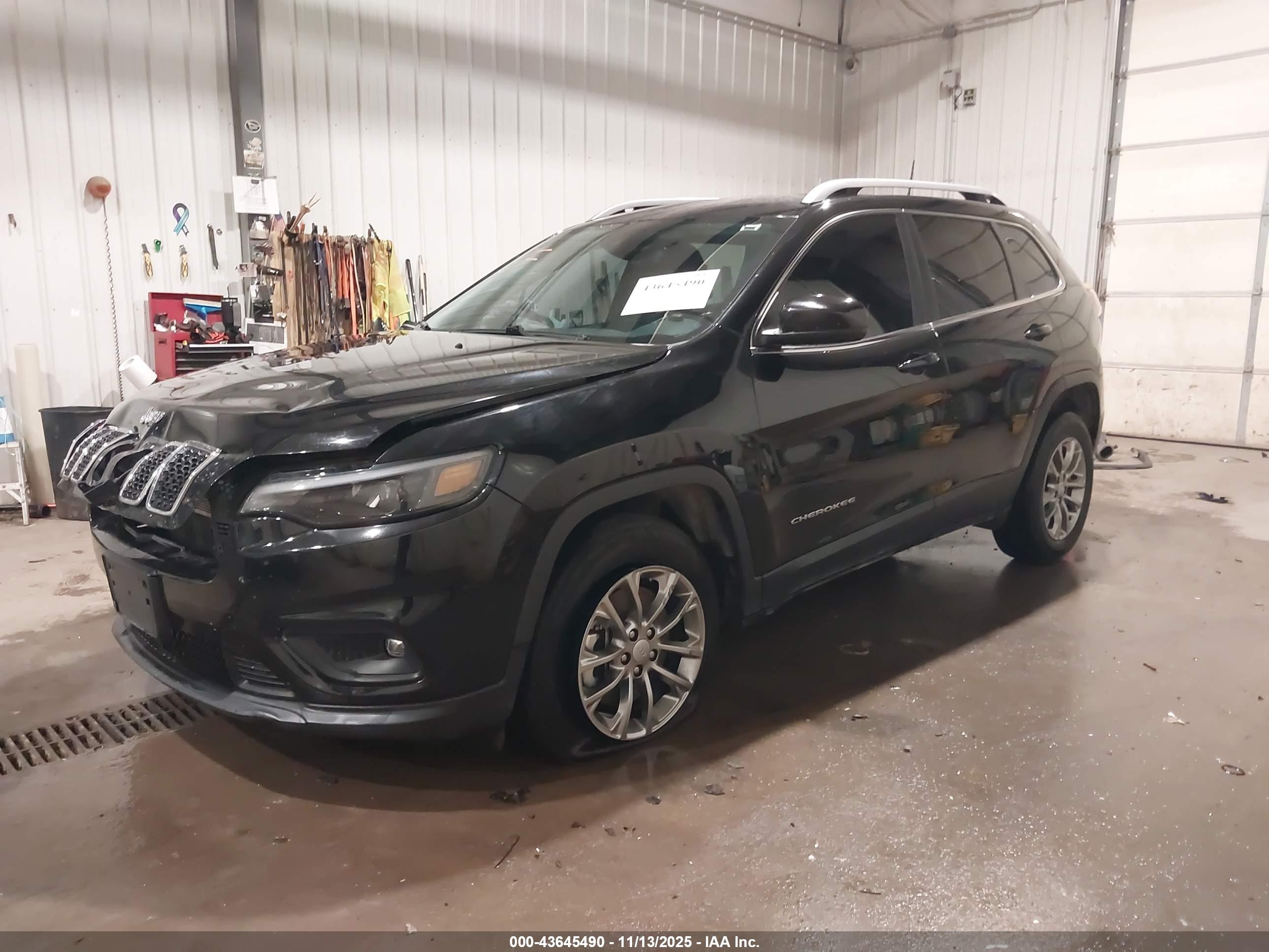 JEEP CHEROKEE image 2