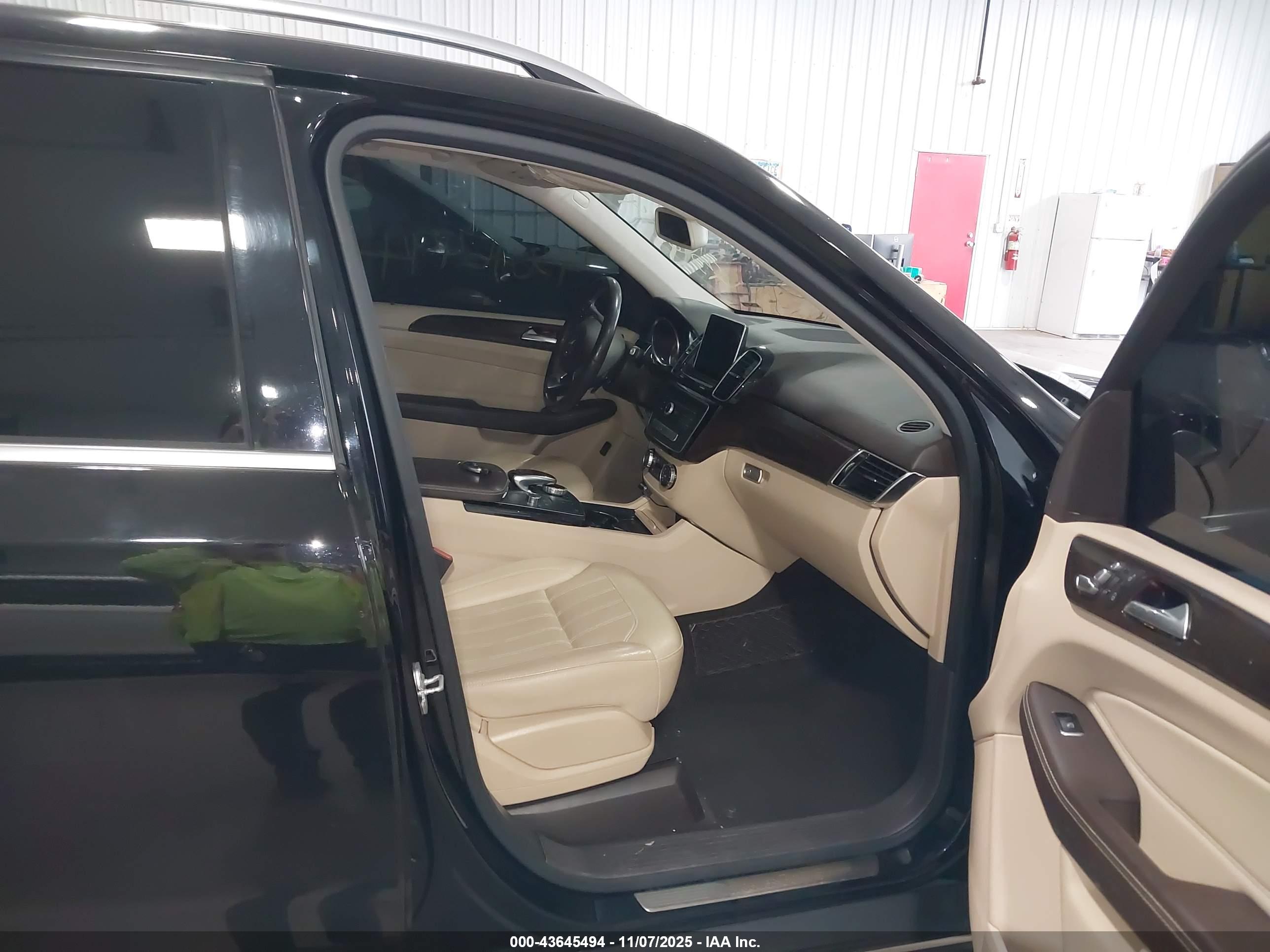 MERCEDES-BENZ GLE image 5