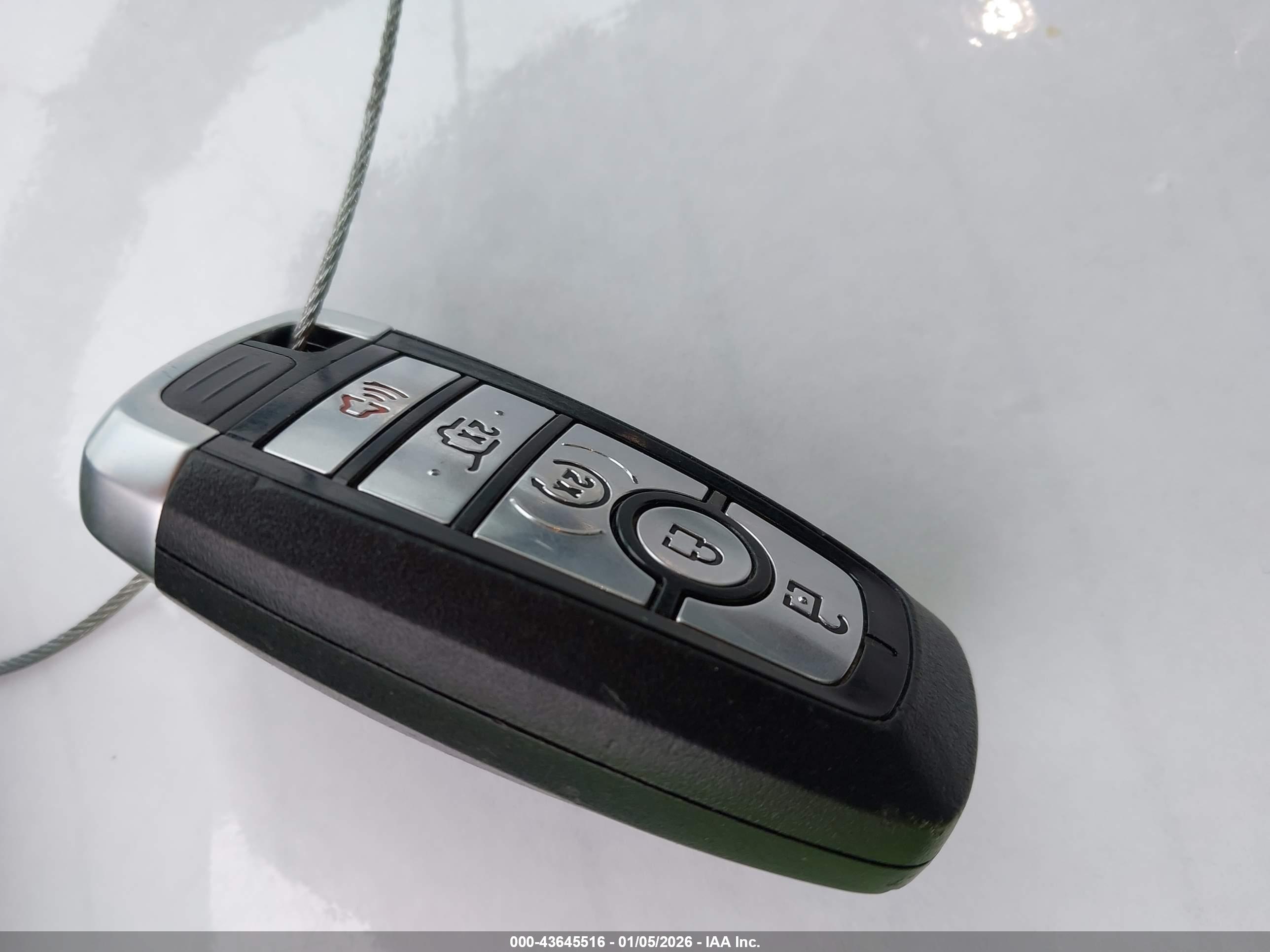 FORD EXPEDITION image 11