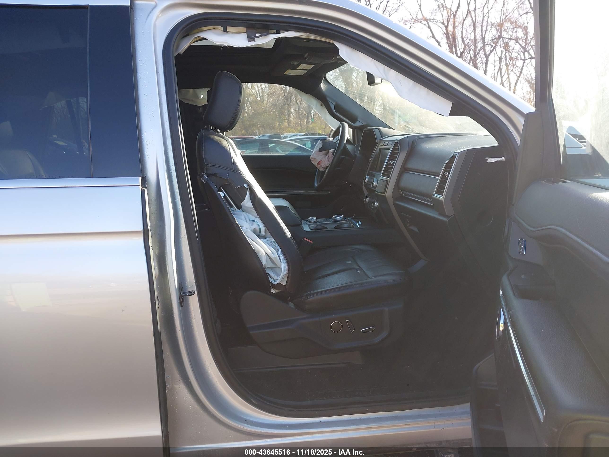 FORD EXPEDITION image 5
