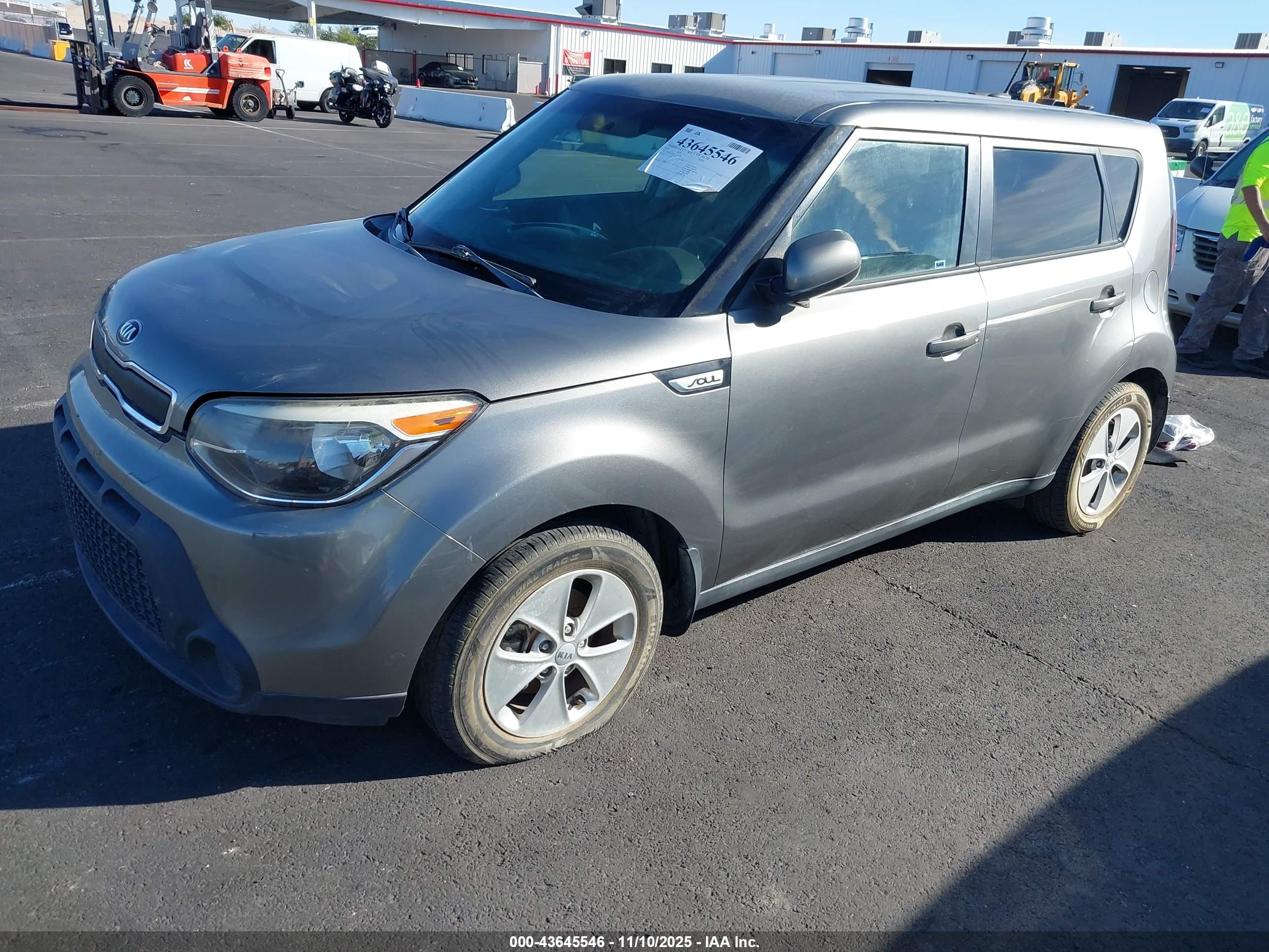KIA SOUL image 2