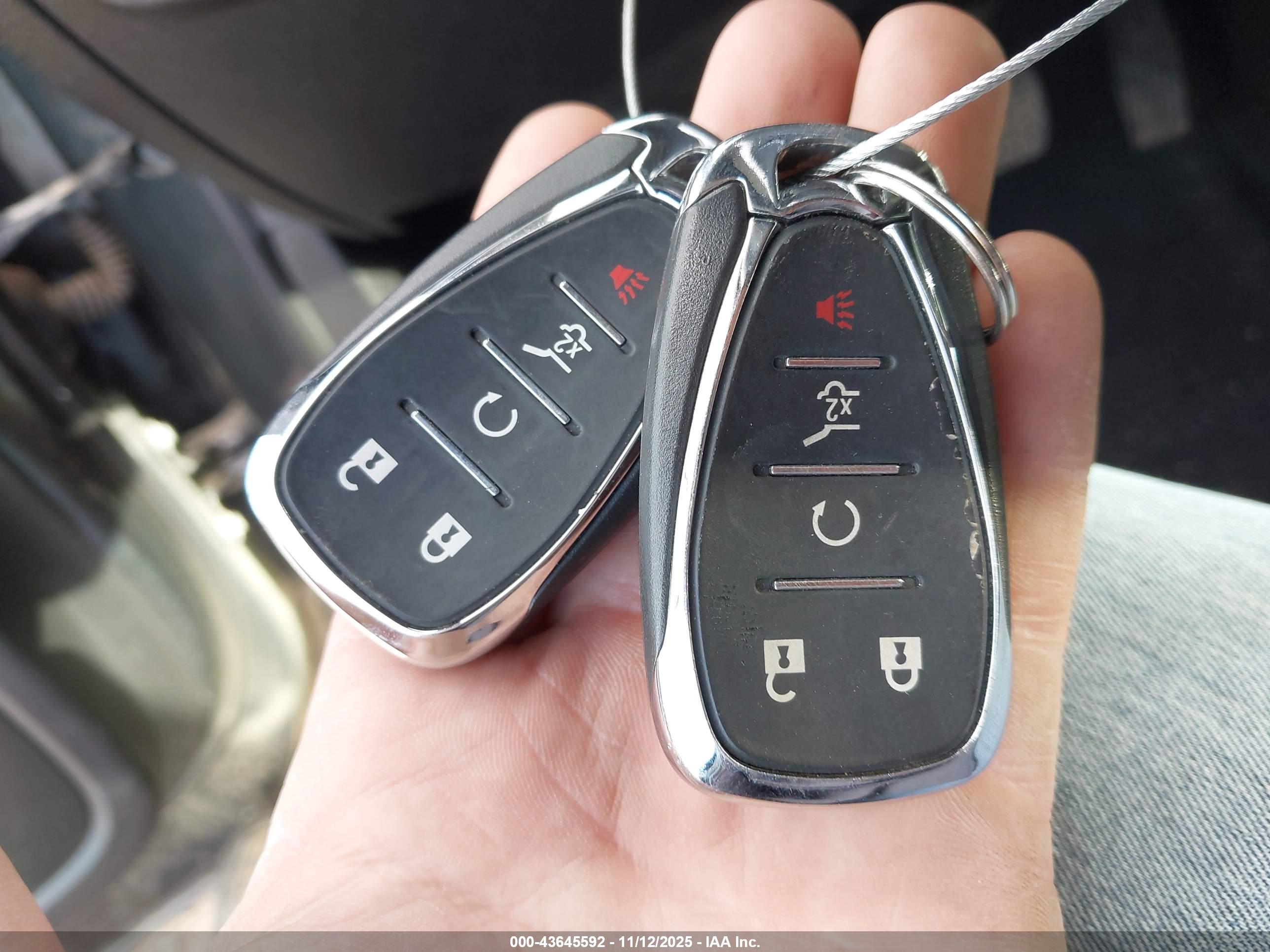 CHEVROLET EQUINOX image 11