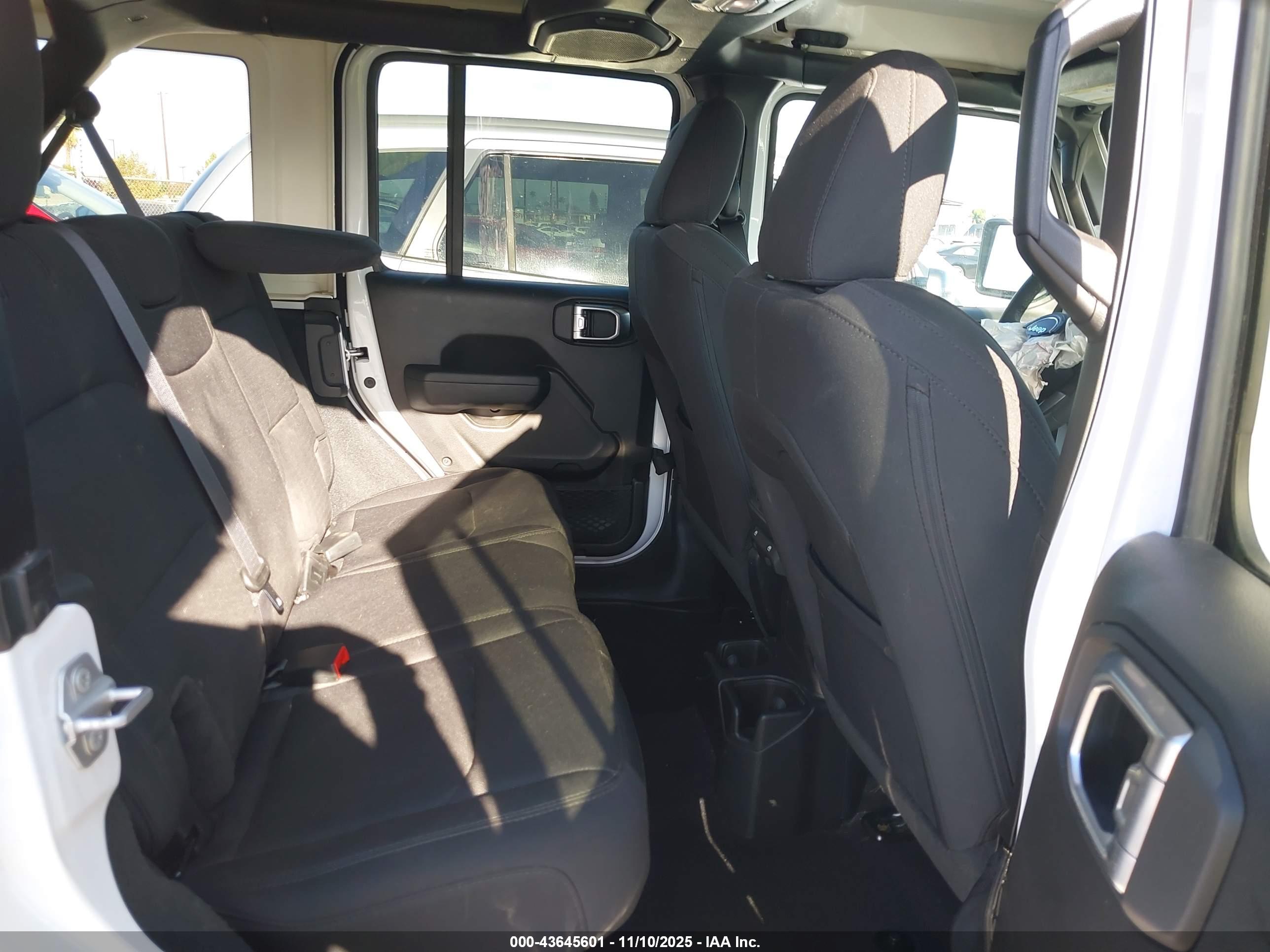 JEEP WRANGLER image 8
