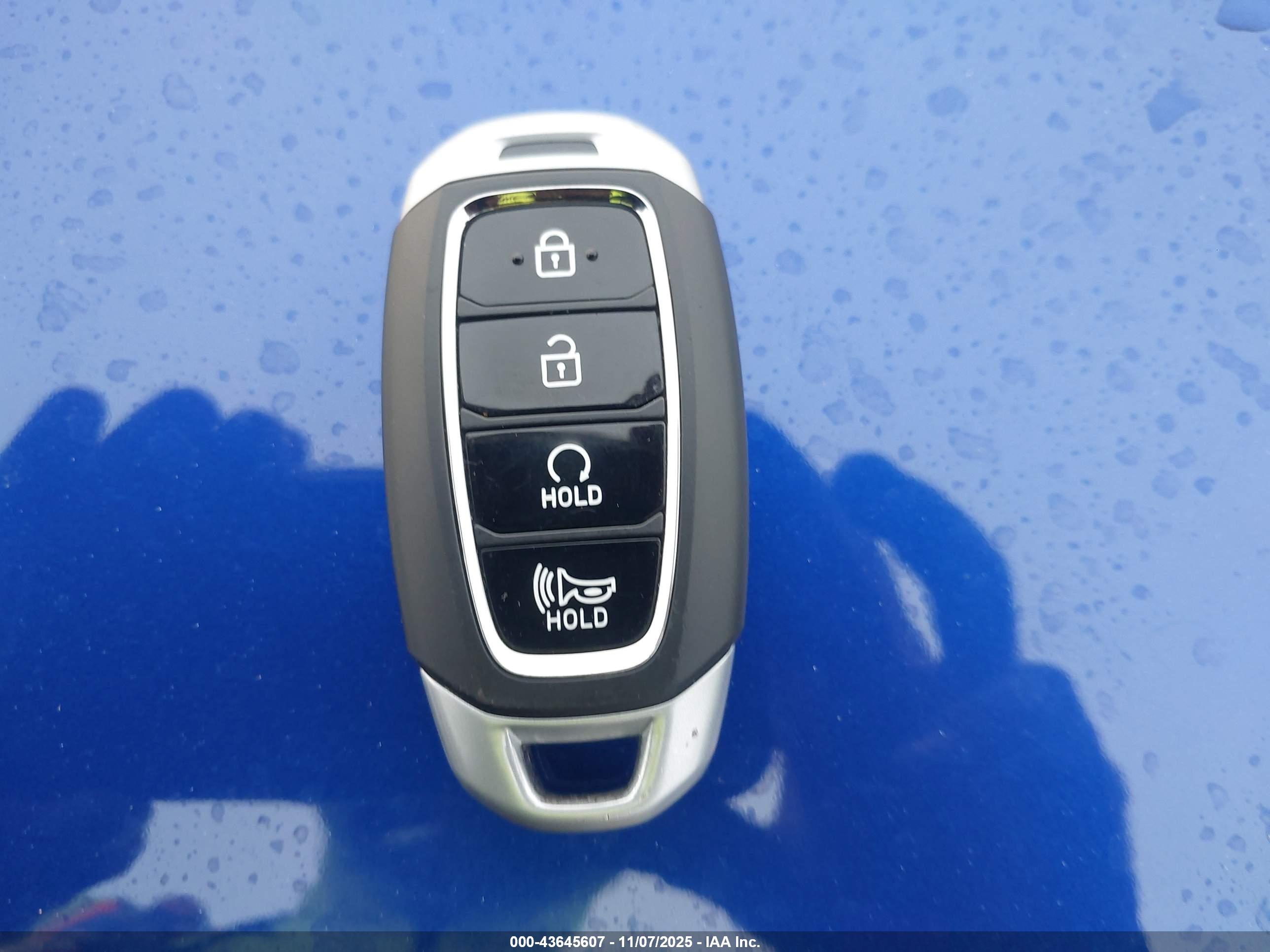 HYUNDAI VENUE image 11