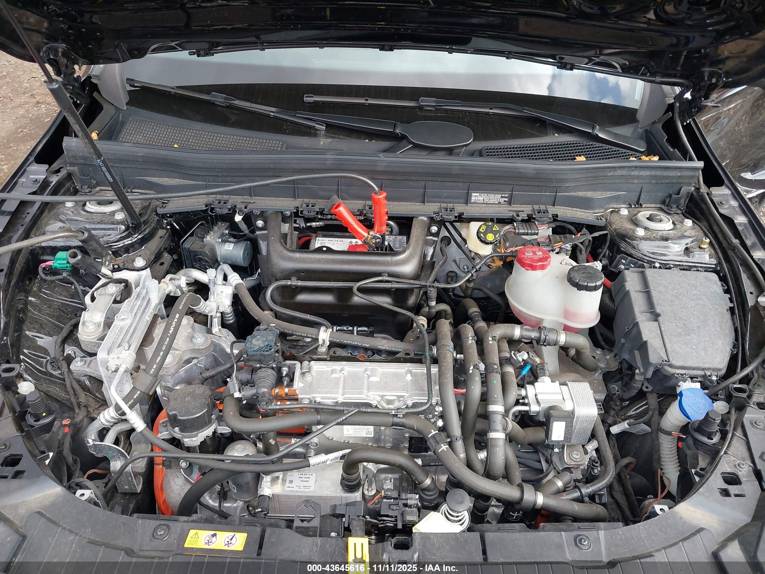 MERCEDES-BENZ EQB image 10