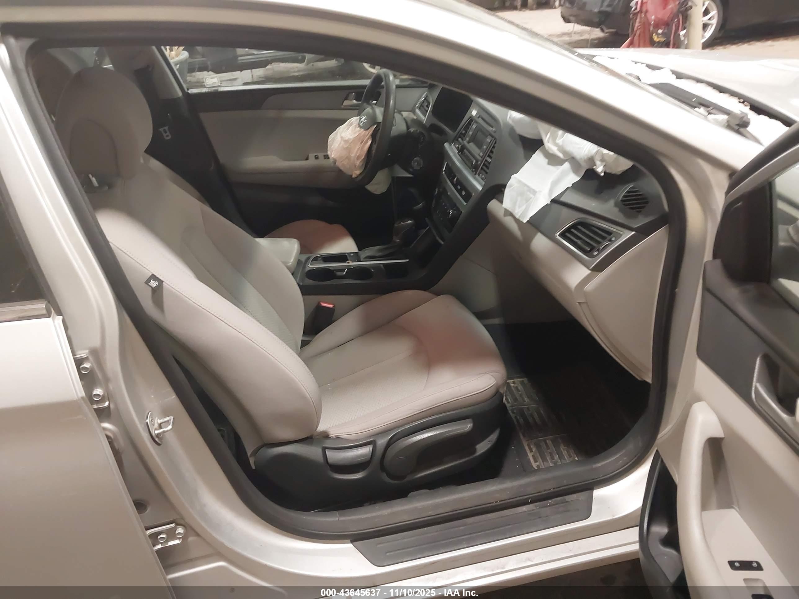 HYUNDAI SONATA image 5