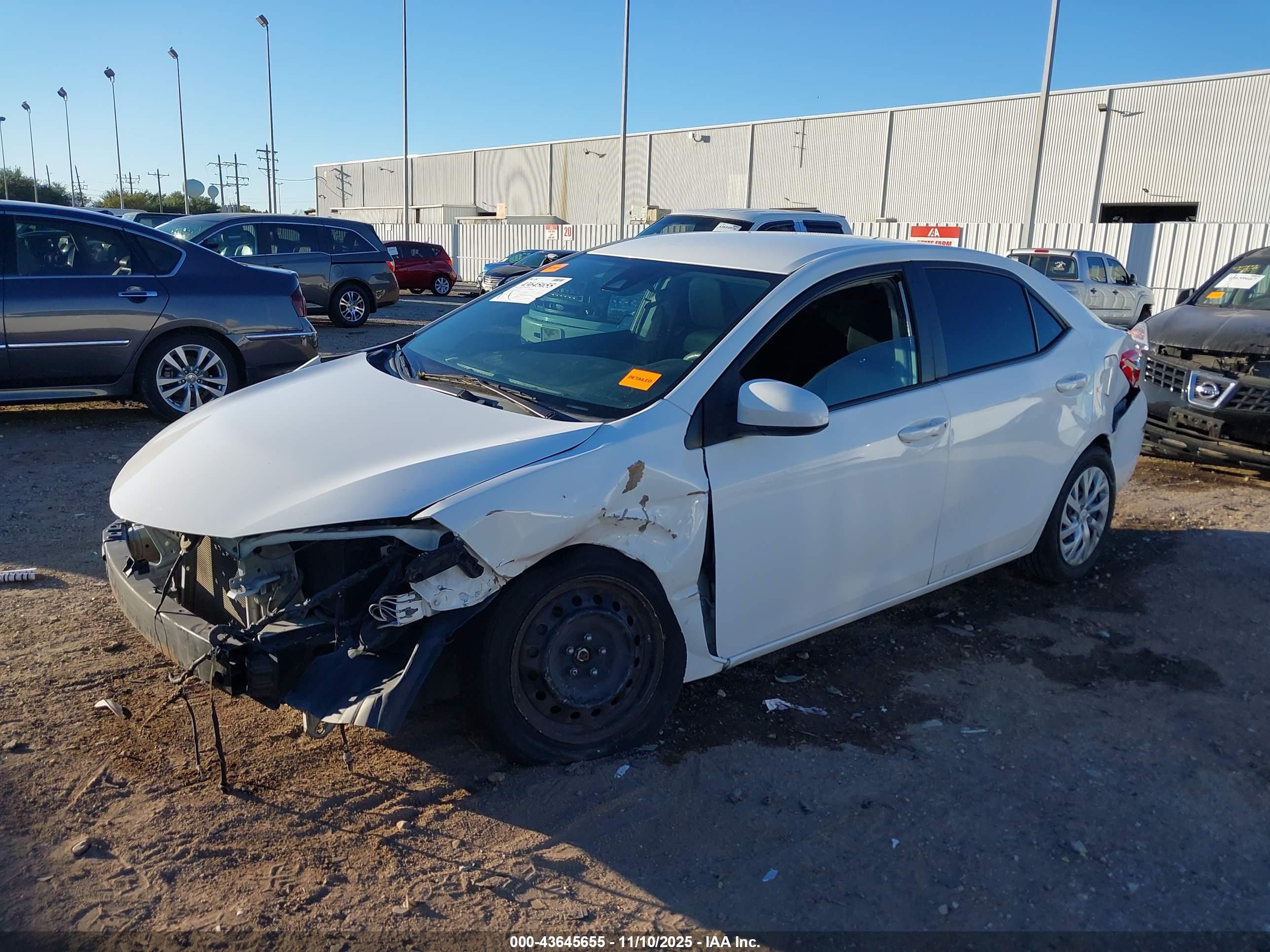 TOYOTA COROLLA image 2