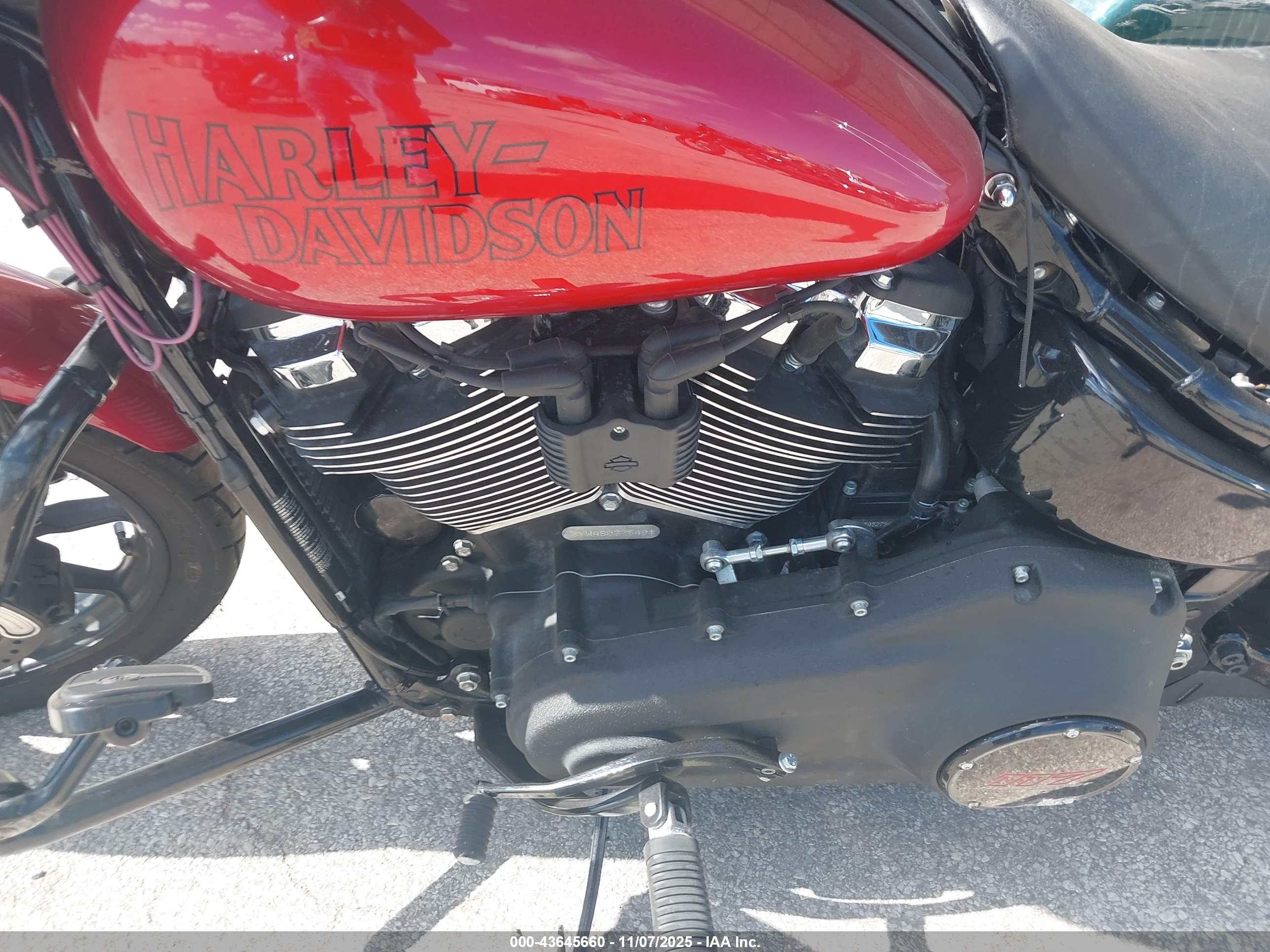 HARLEY-DAVIDSON FXLRS image 9