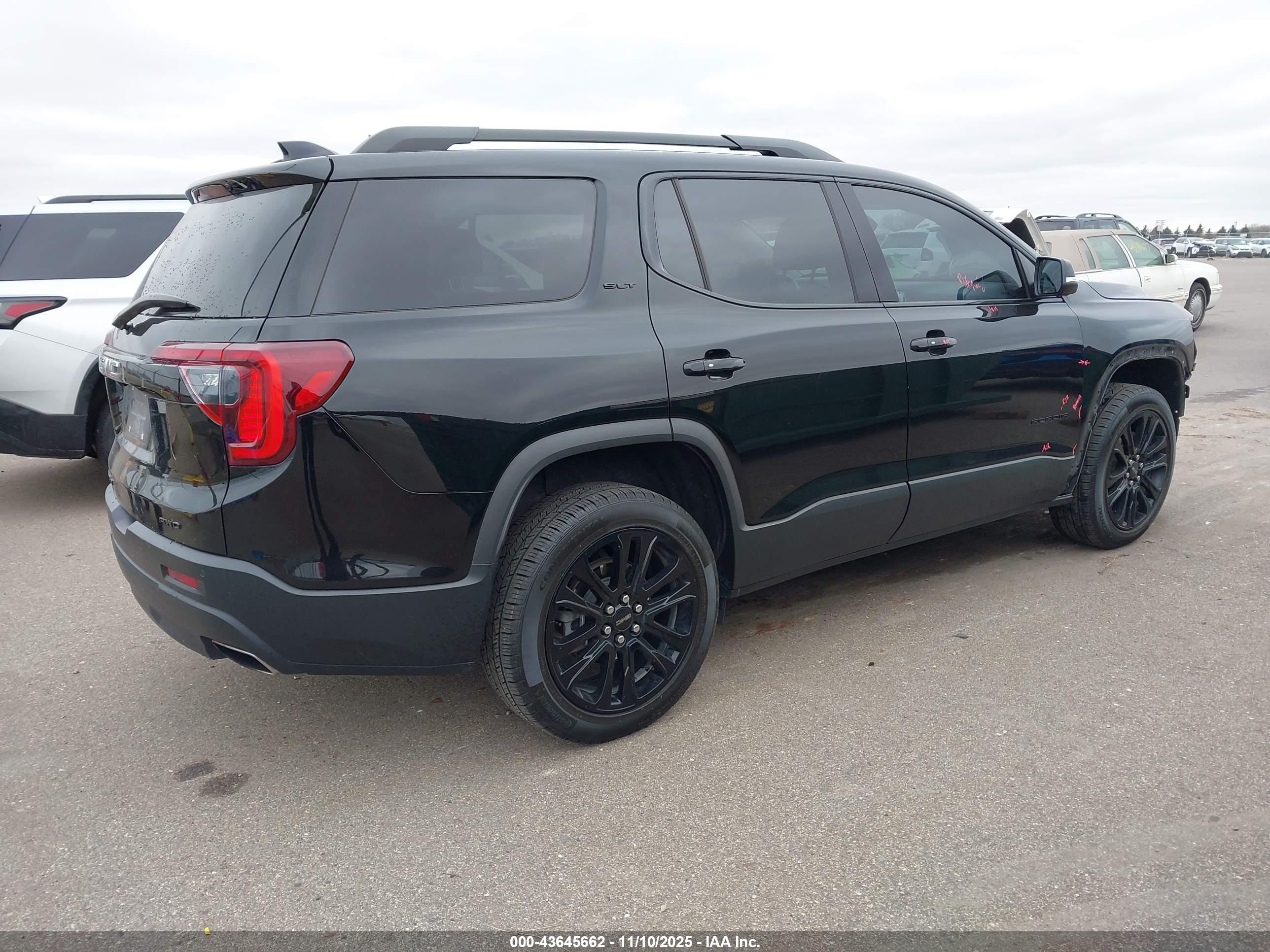 GMC ACADIA image 4