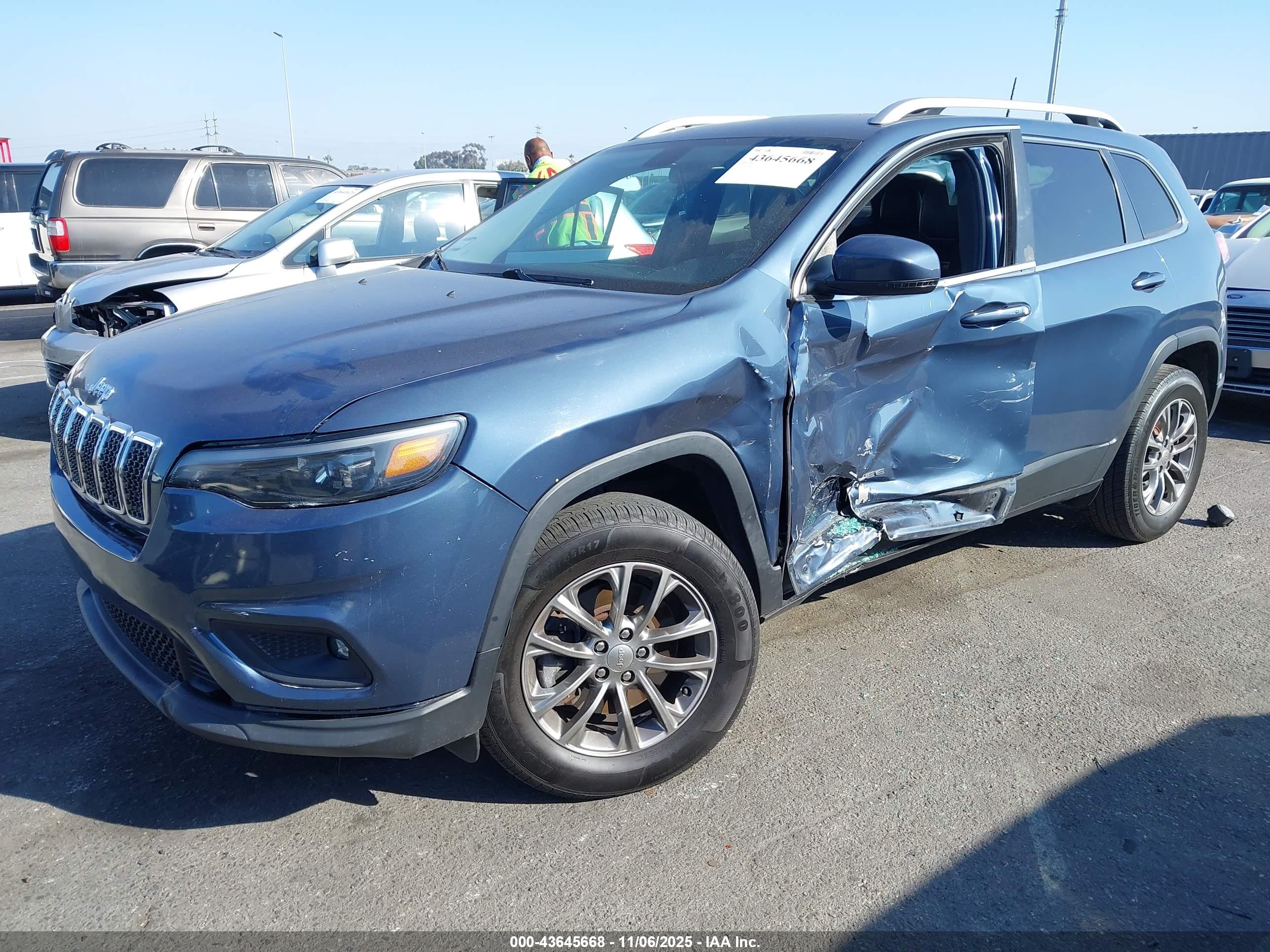 JEEP CHEROKEE image 2