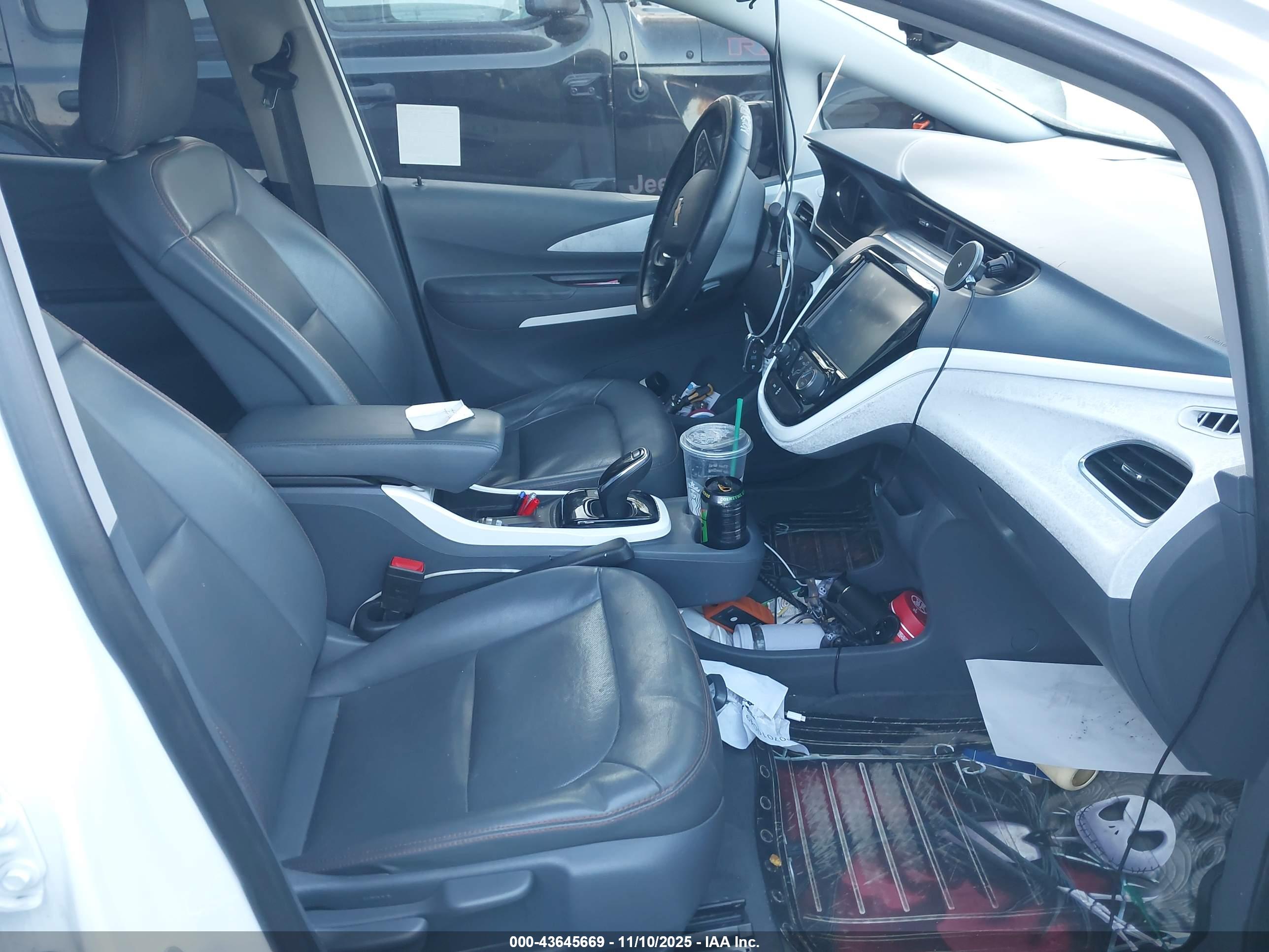 CHEVROLET BOLT image 5