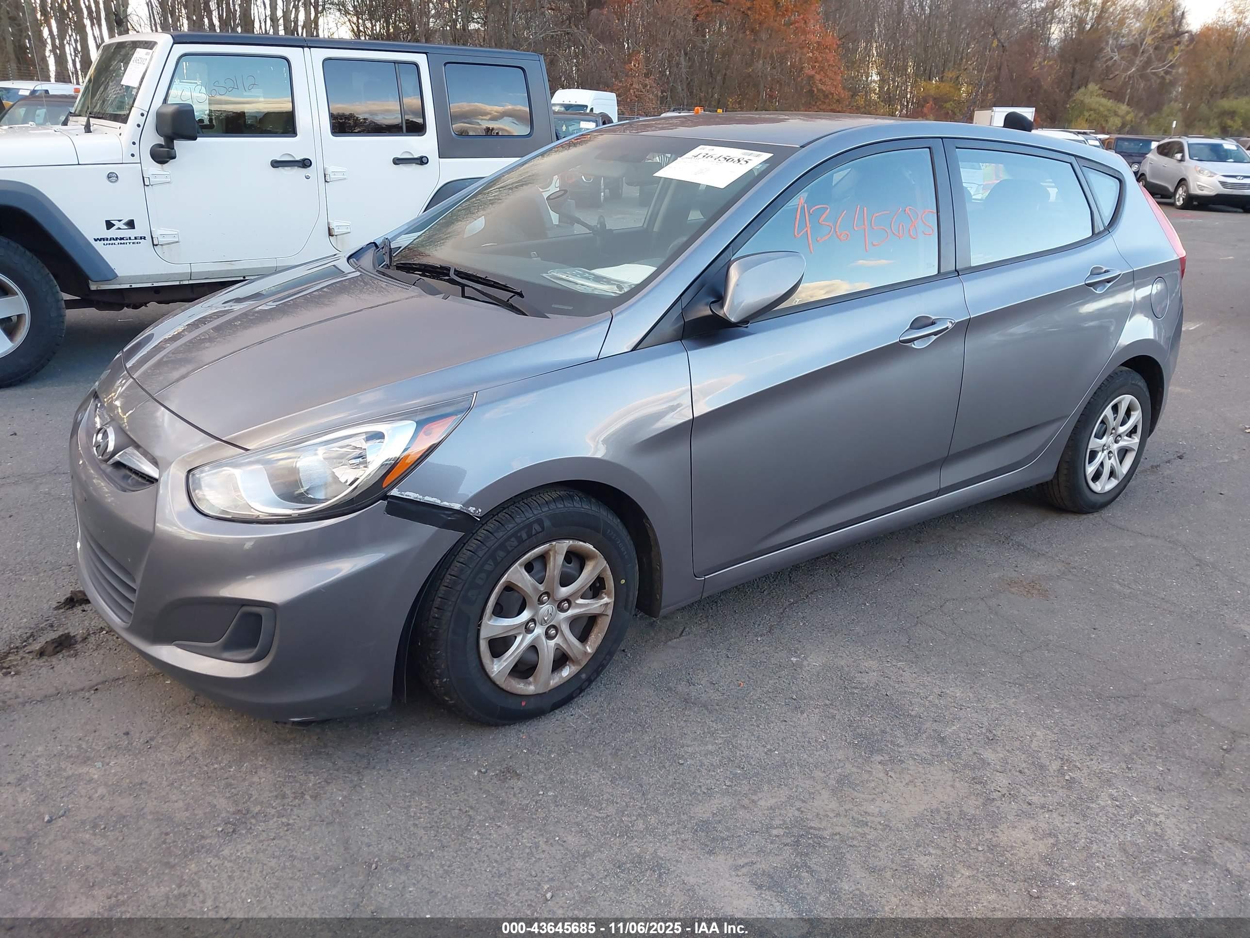 HYUNDAI ACCENT image 2