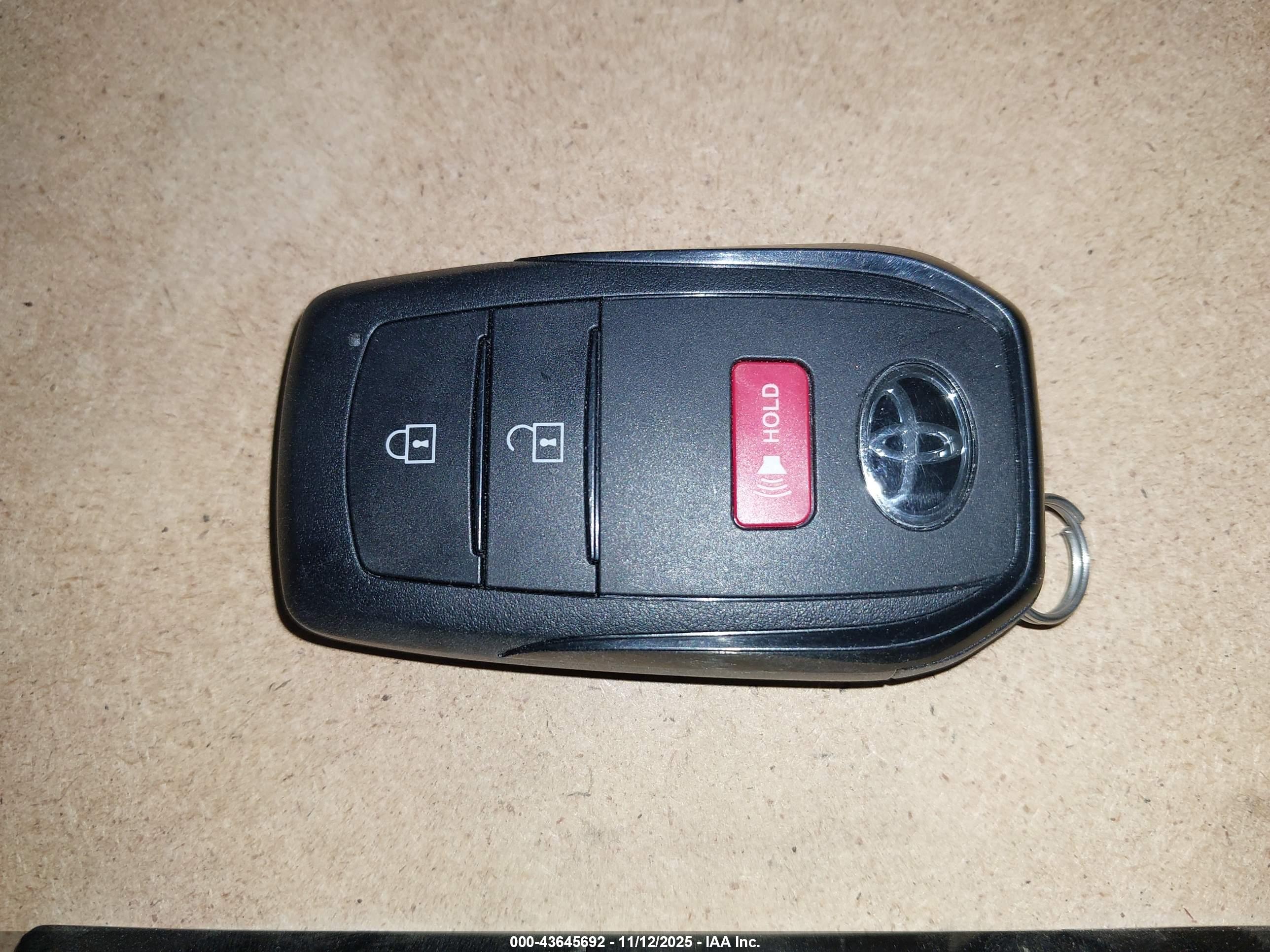 TOYOTA COROLLA image 11