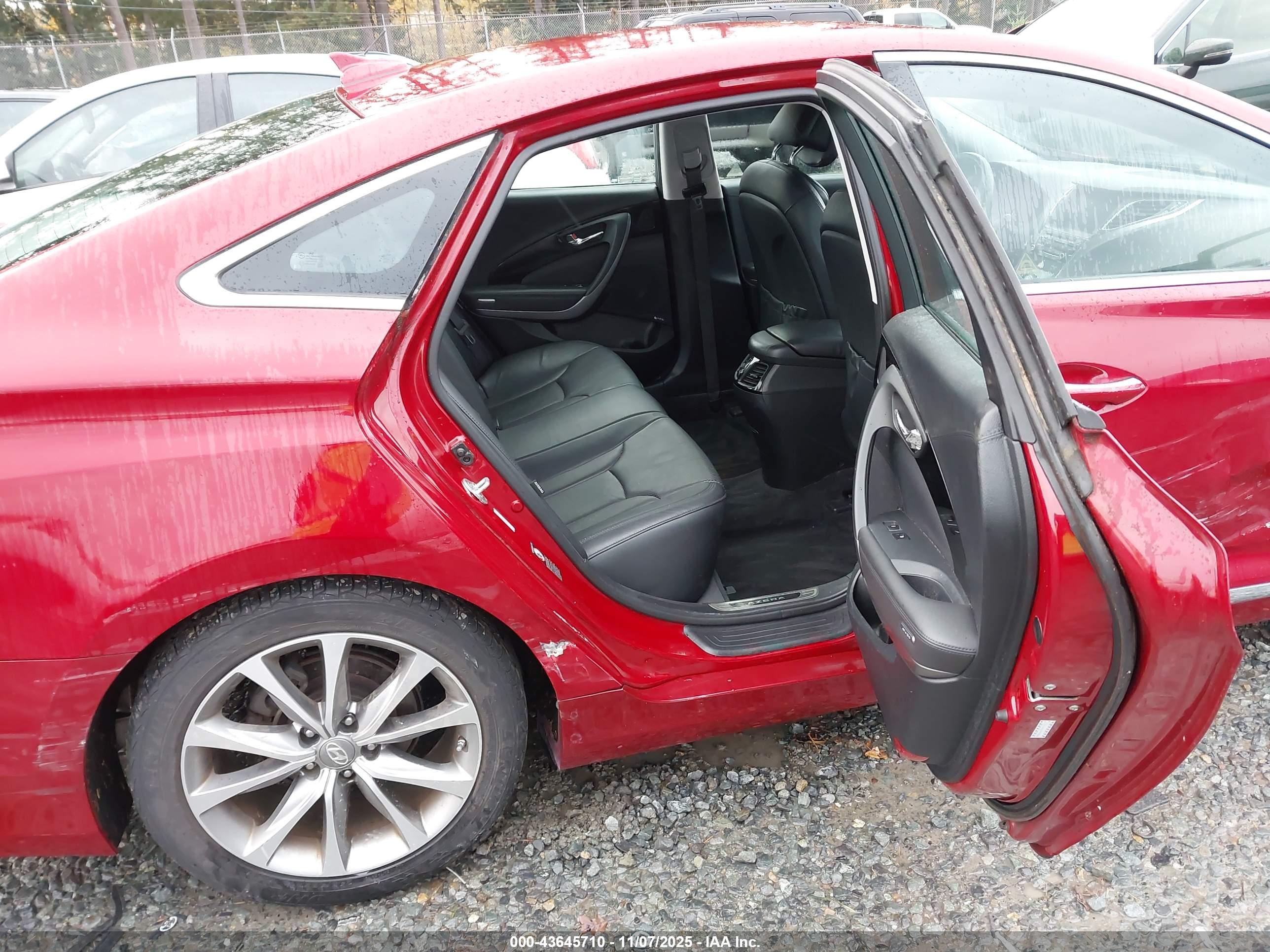 HYUNDAI AZERA image 8
