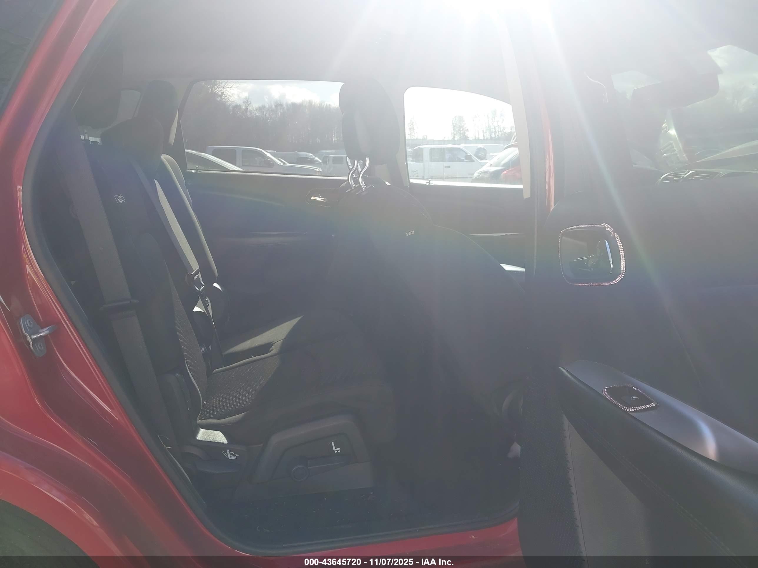 DODGE JOURNEY image 8