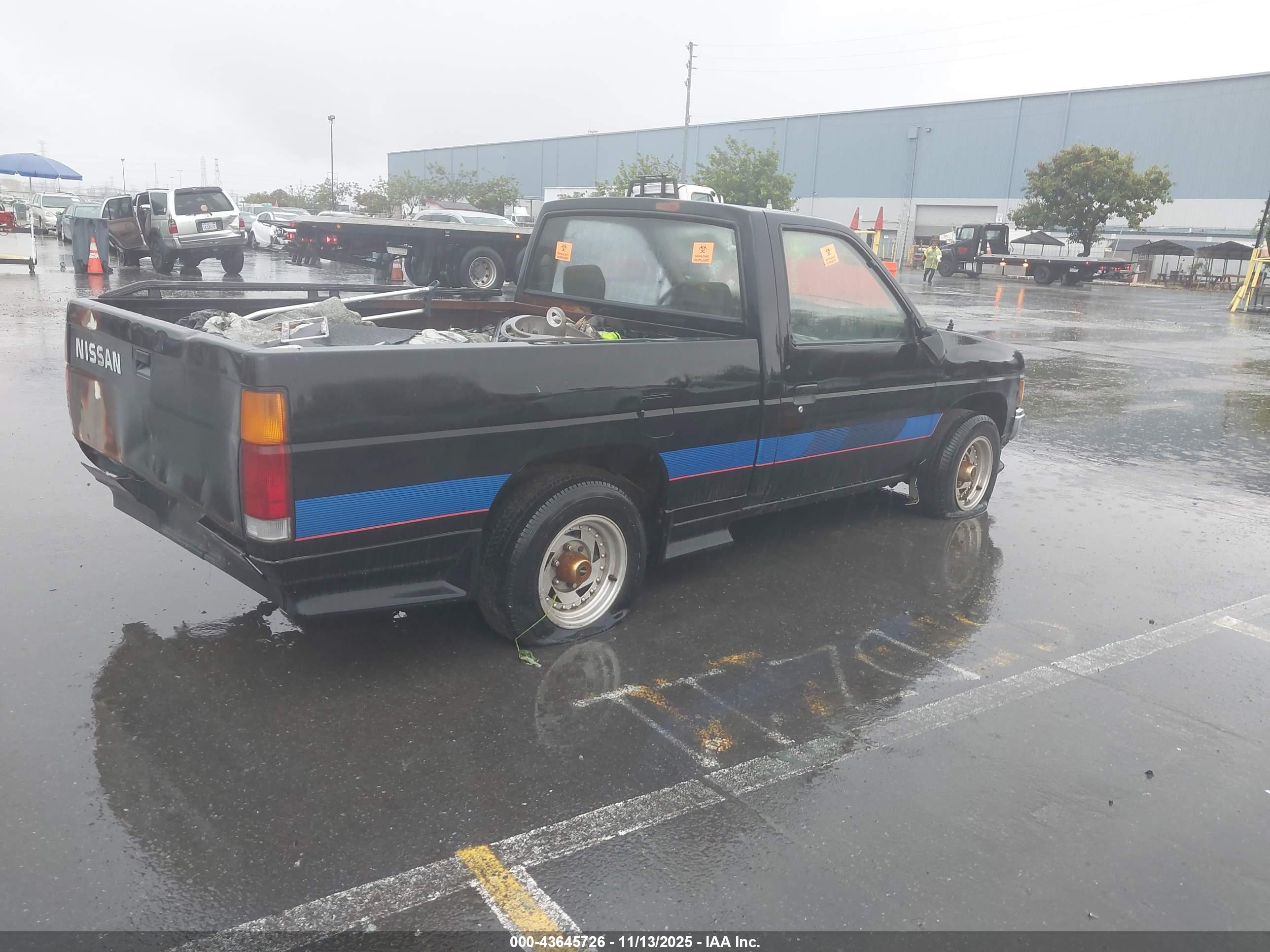 NISSAN D21 image 4