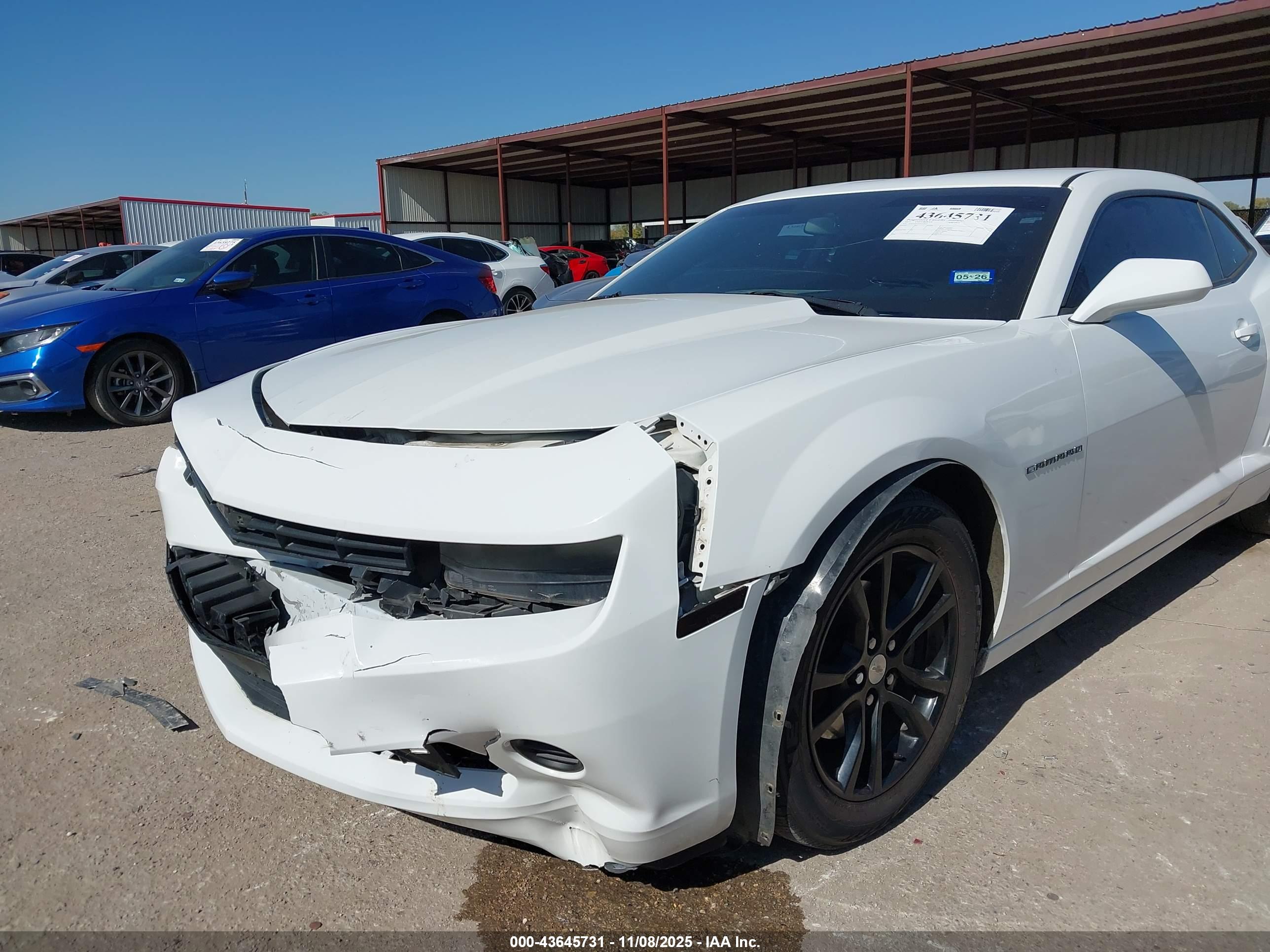 CHEVROLET CAMARO image 6