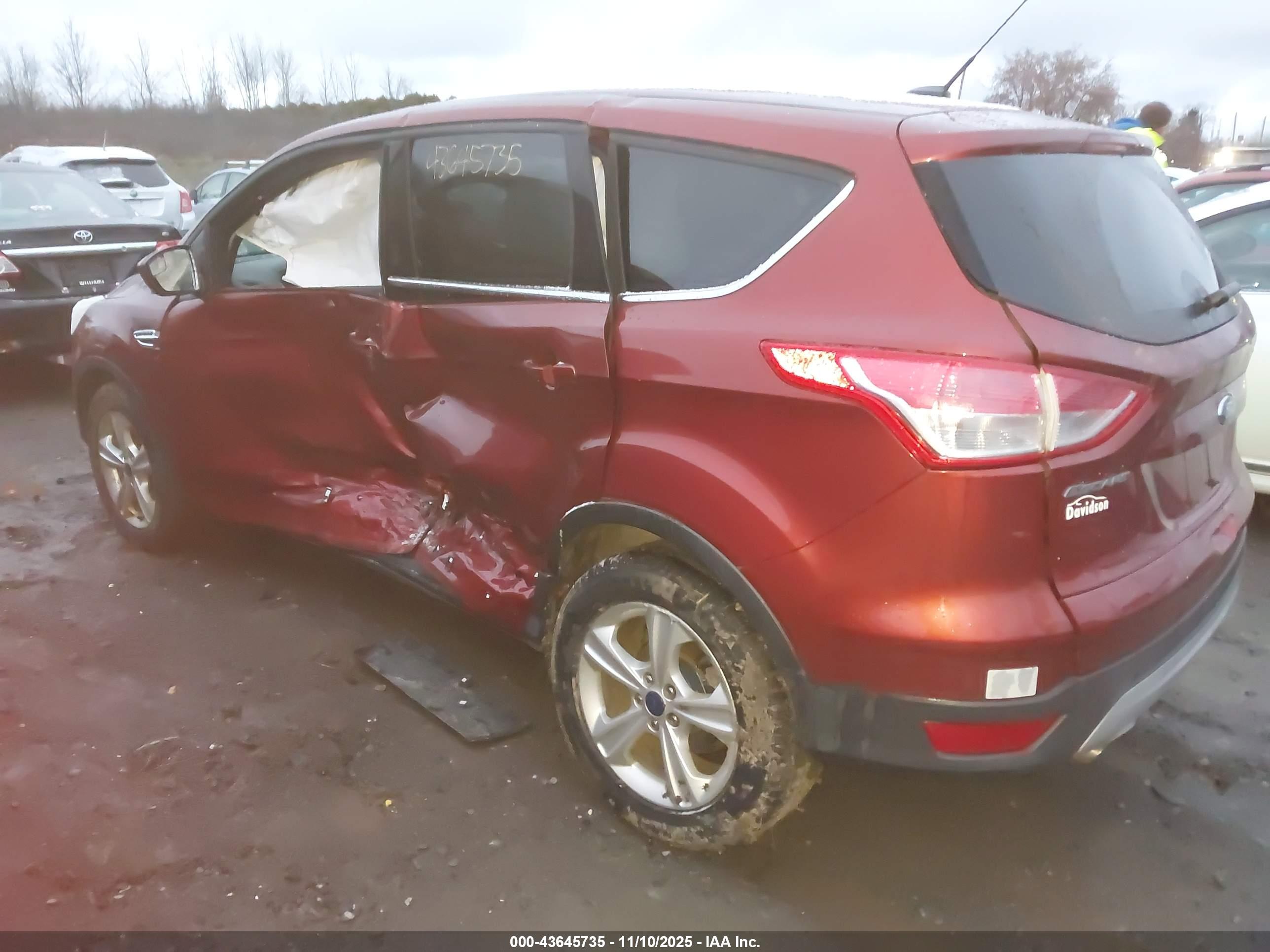 FORD ESCAPE image 3