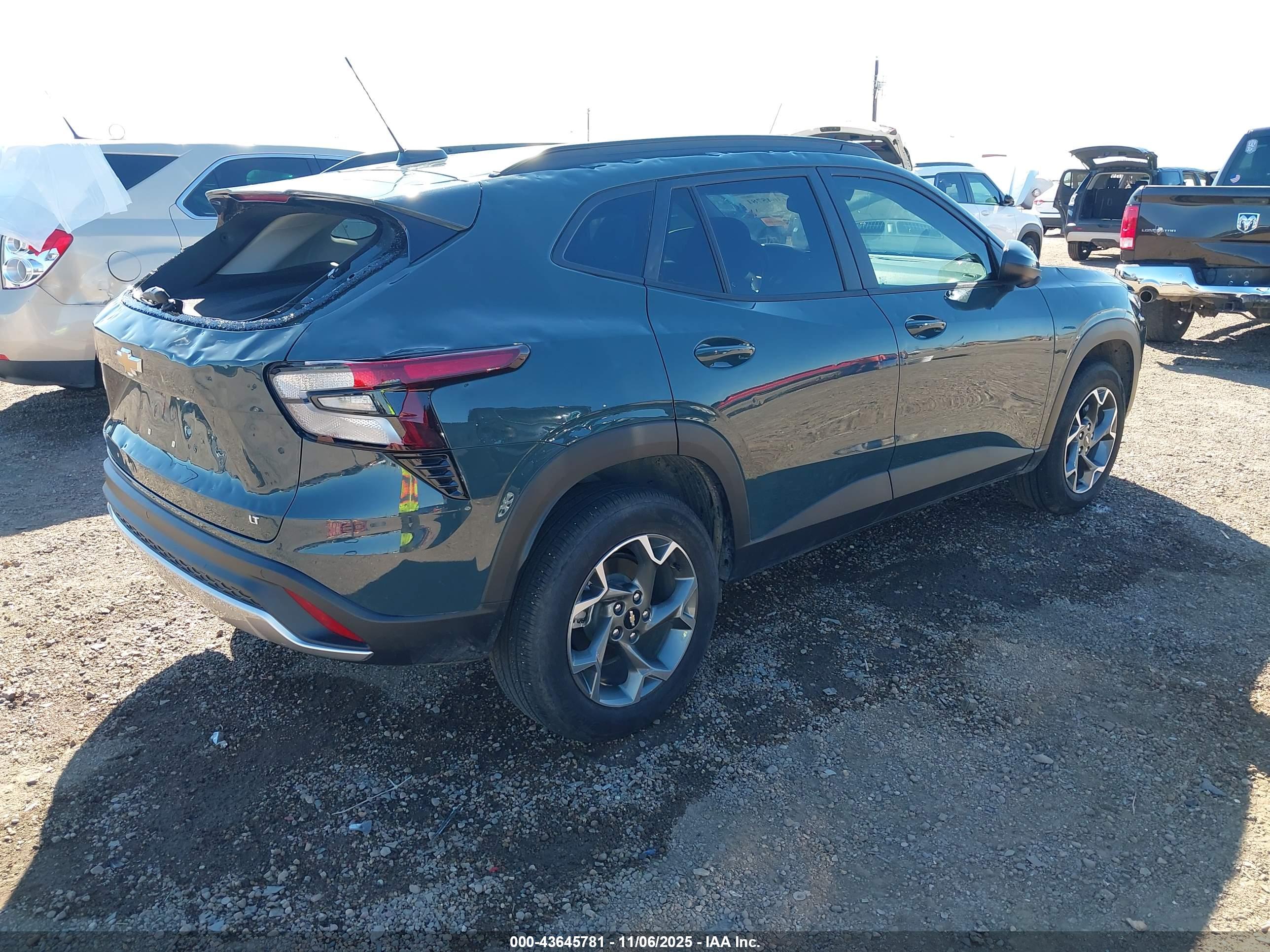 CHEVROLET TRAX image 4