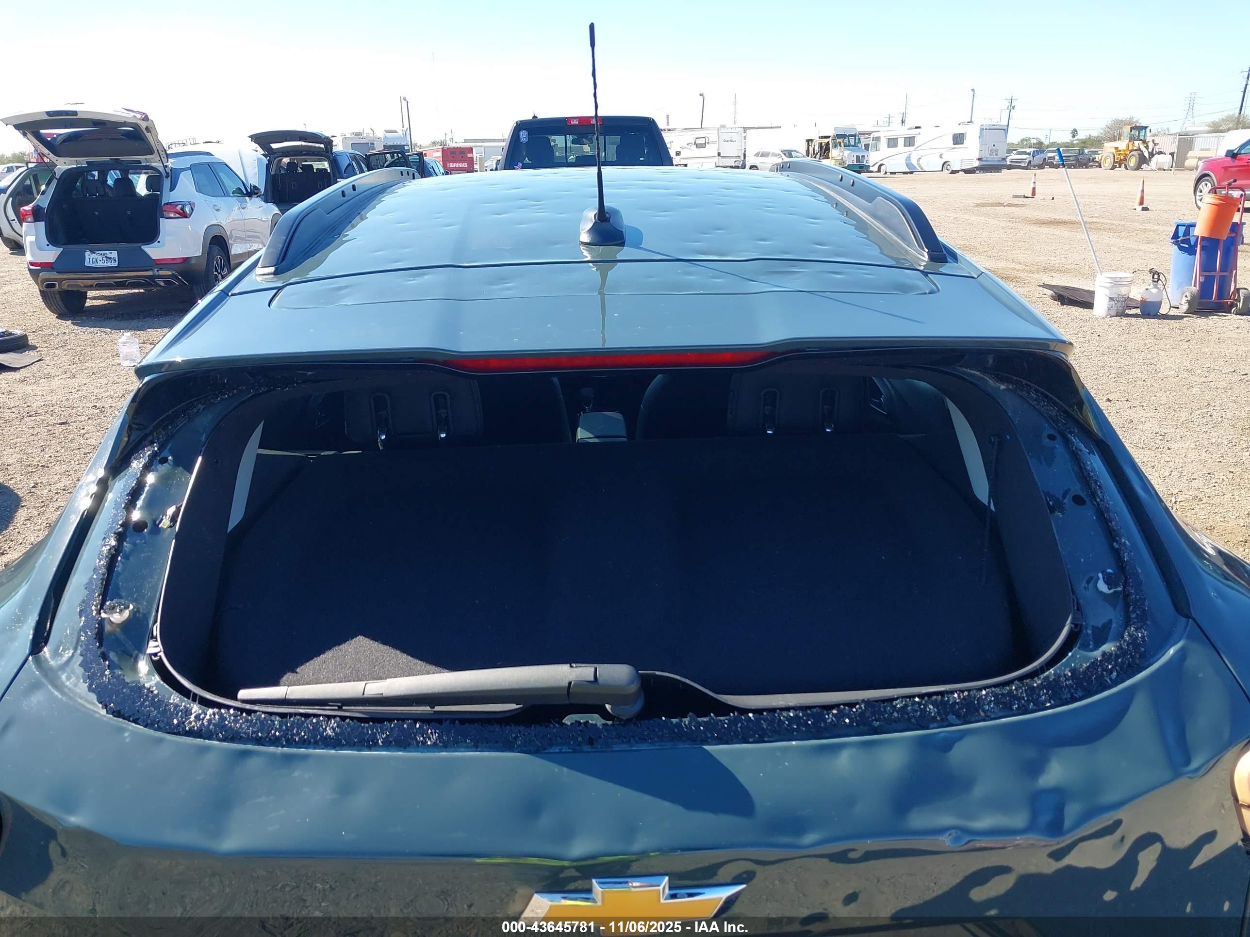CHEVROLET TRAX image 6