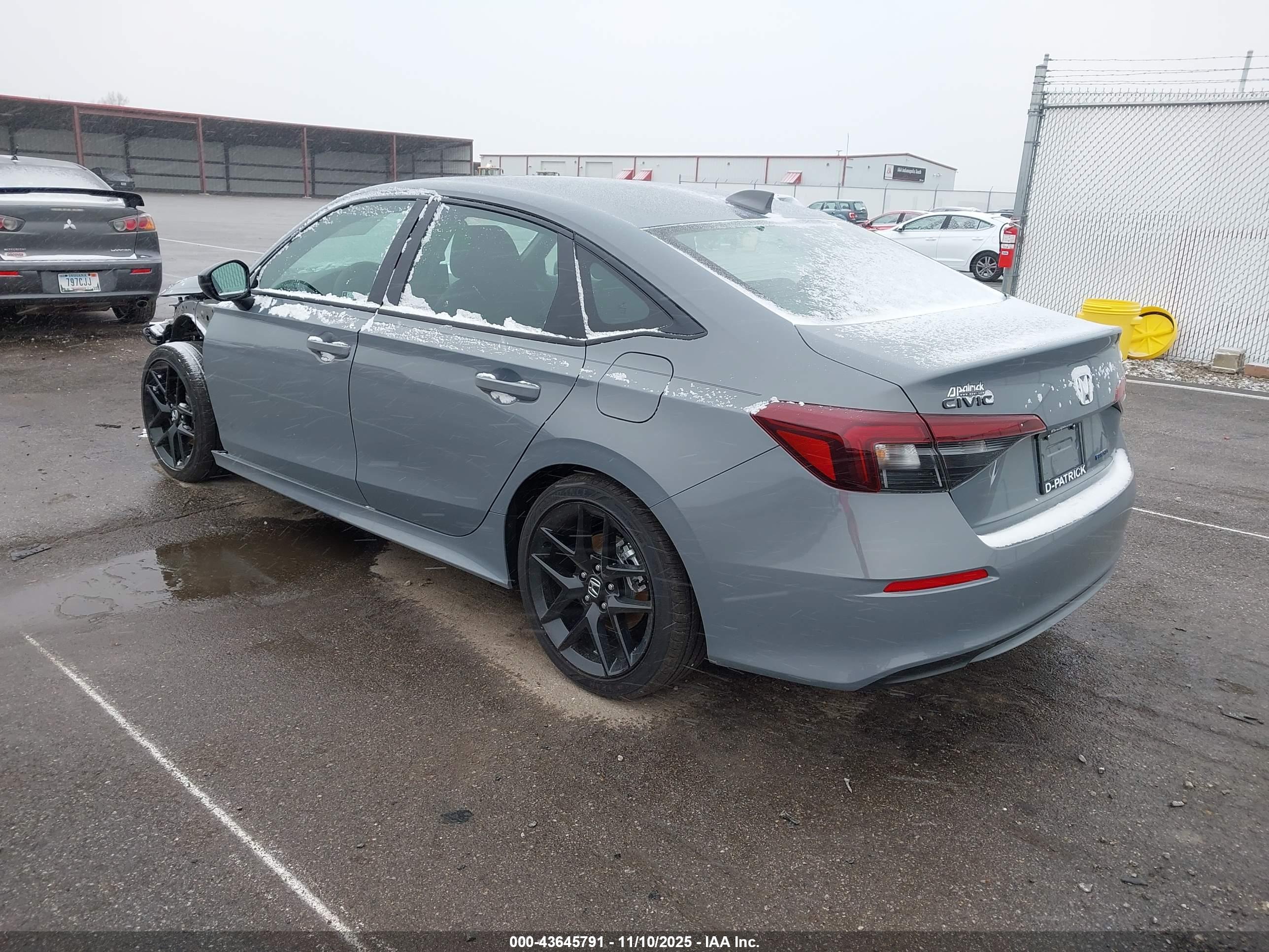 HONDA CIVIC image 3