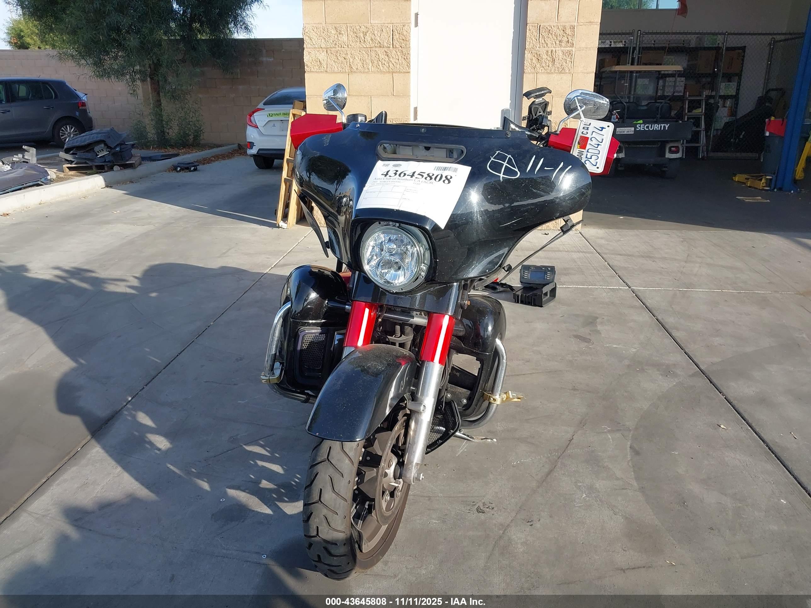 HARLEY-DAVIDSON FLHT image 5