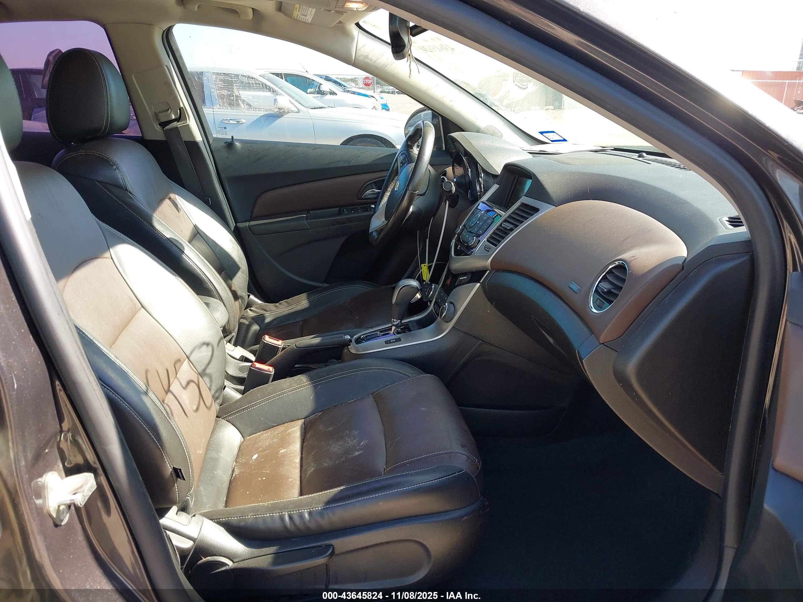 CHEVROLET CRUZE image 5
