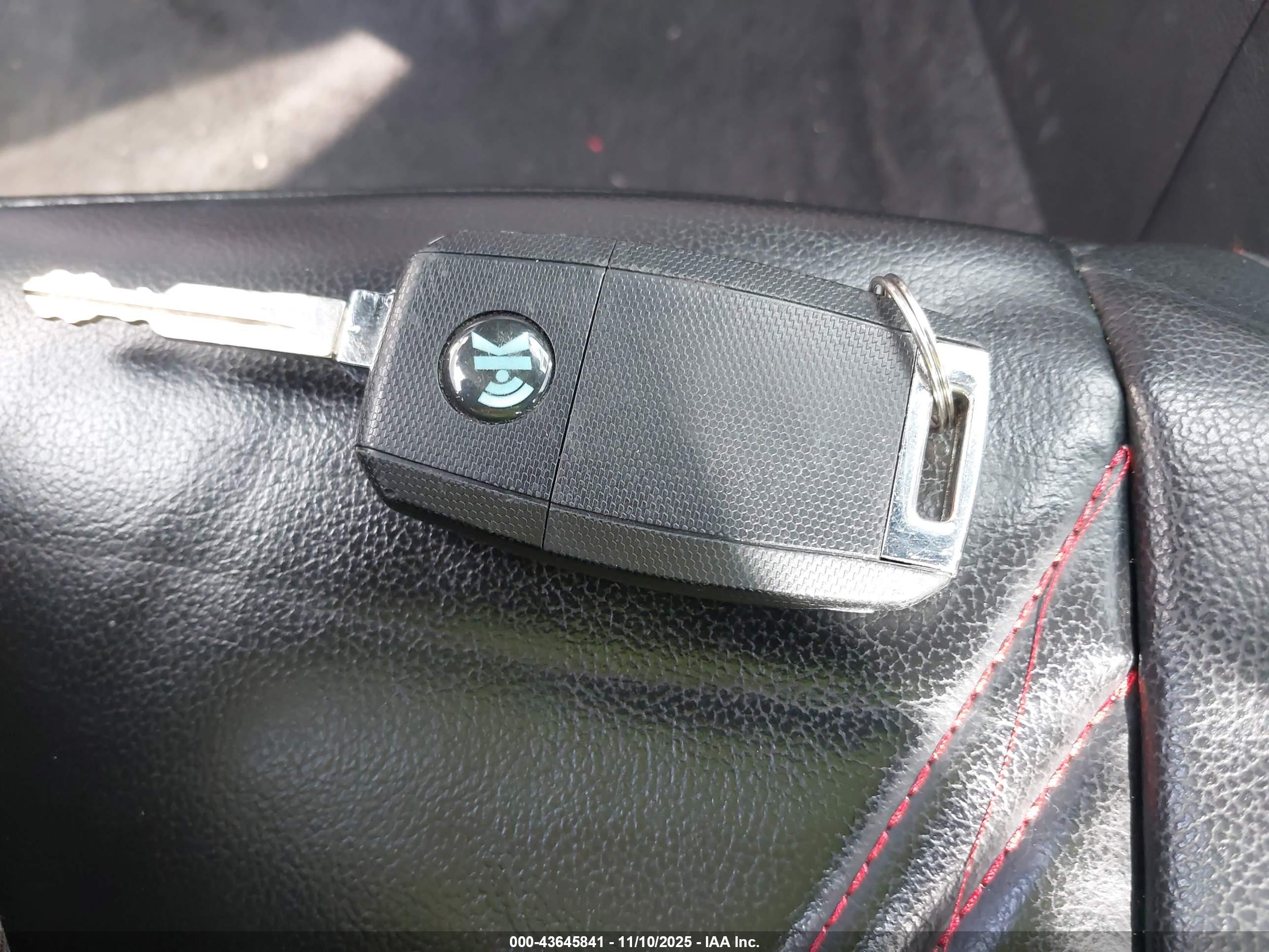HYUNDAI ELANTRA image 11