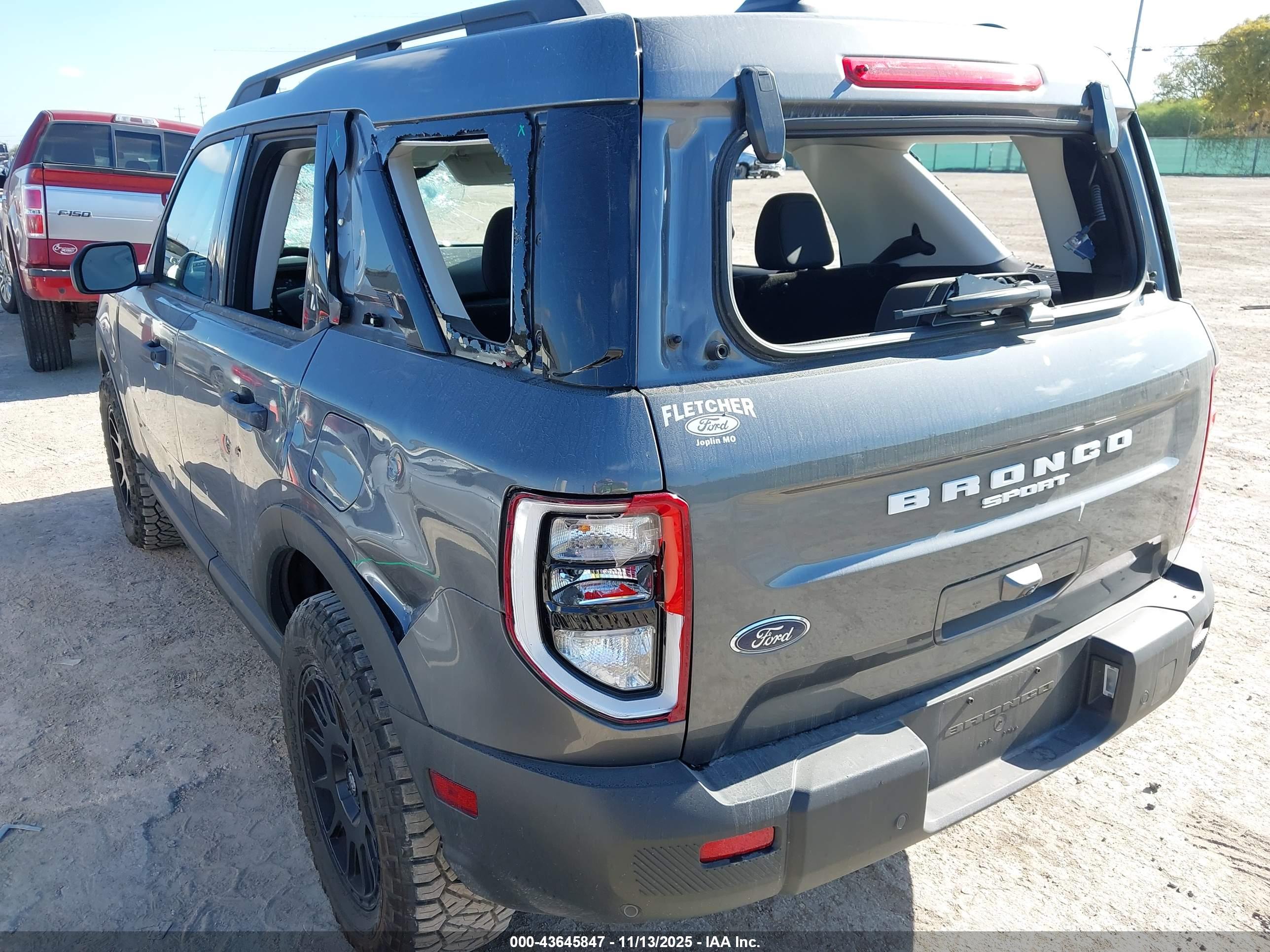 FORD BRONCO image 3