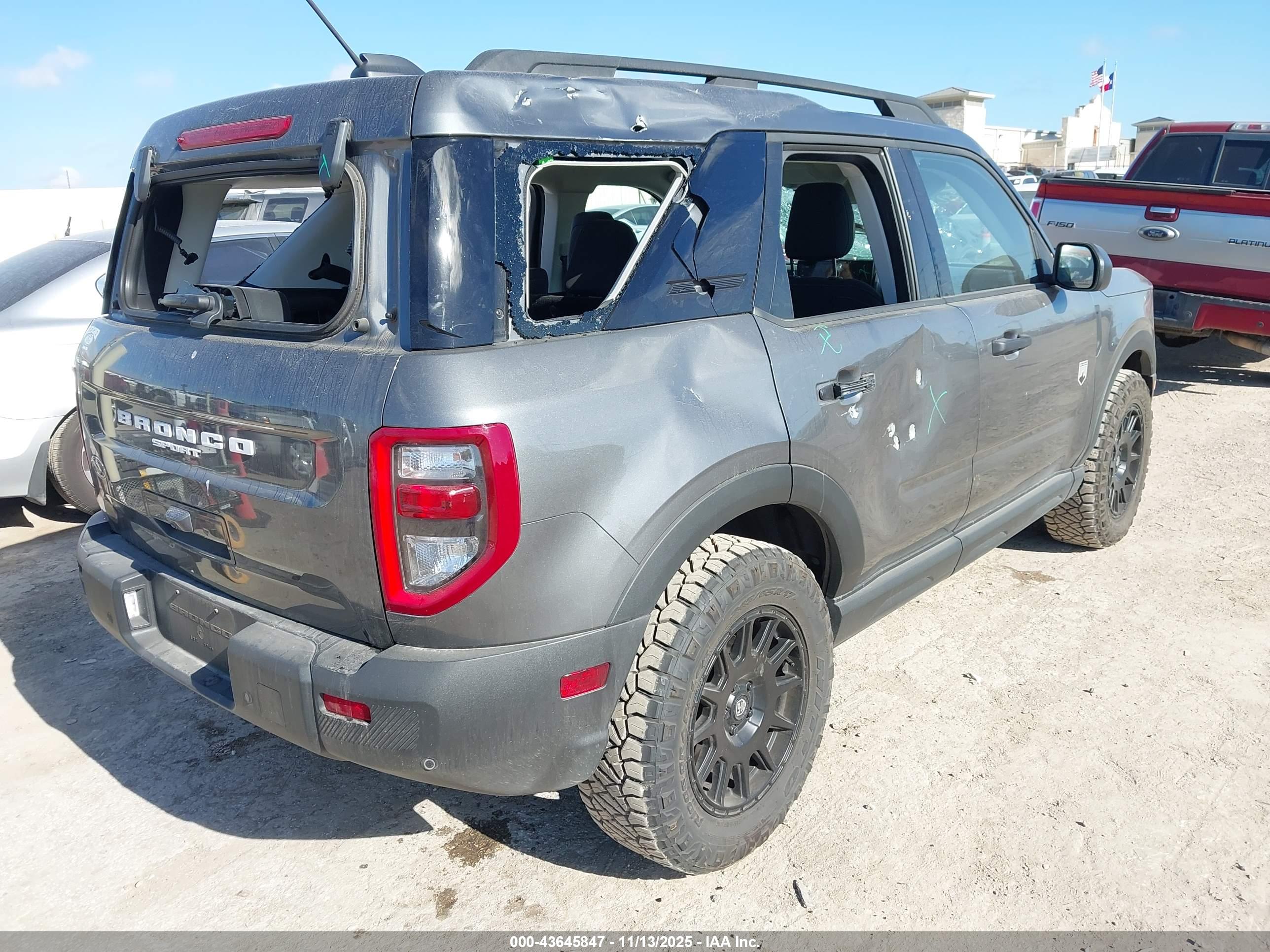 FORD BRONCO image 4