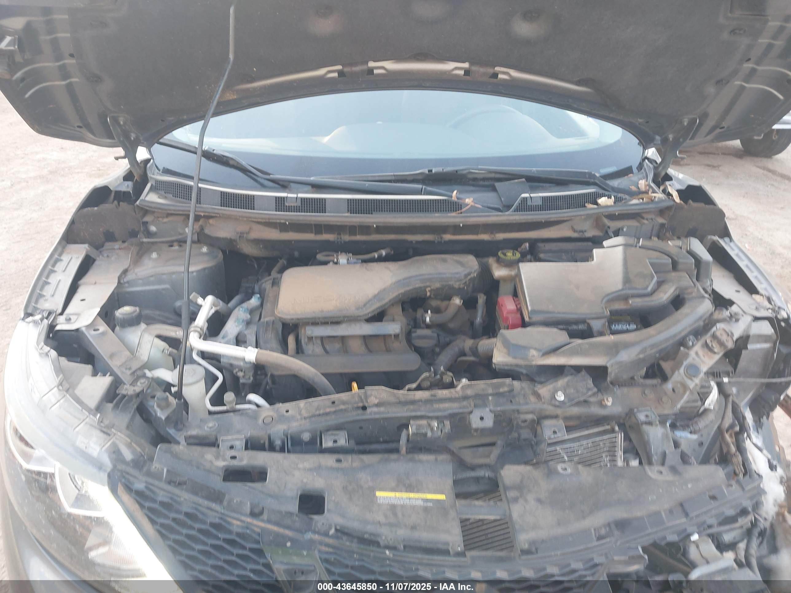 NISSAN ROGUE image 10
