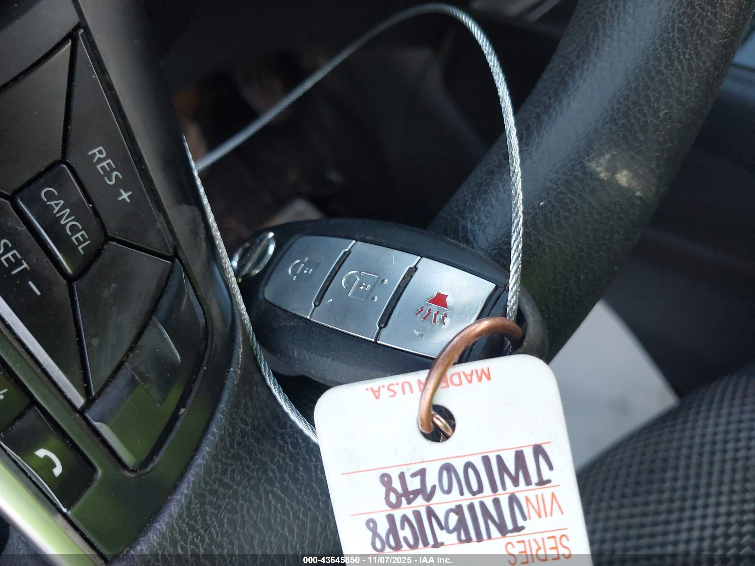 NISSAN ROGUE image 11