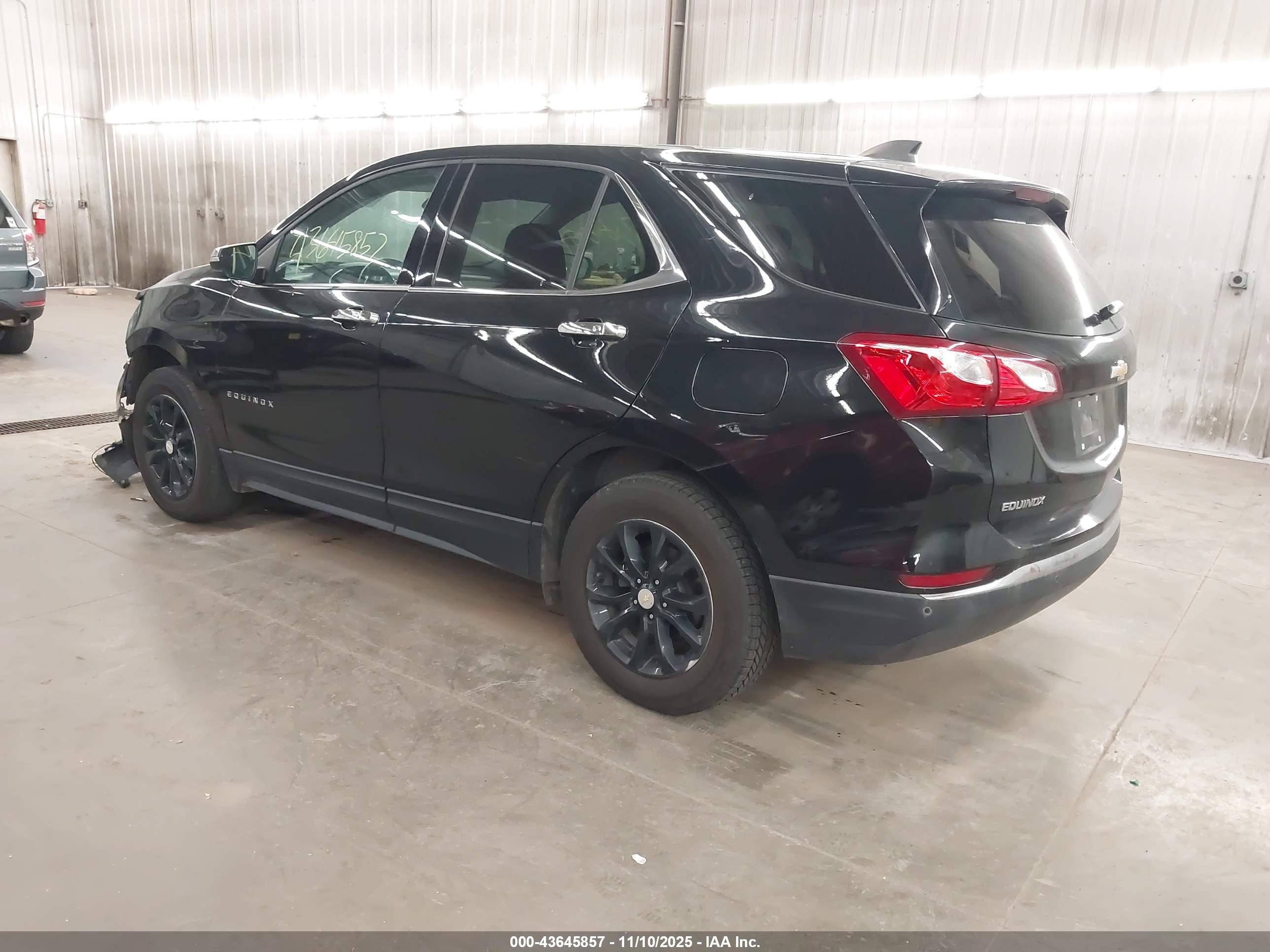 CHEVROLET EQUINOX image 3