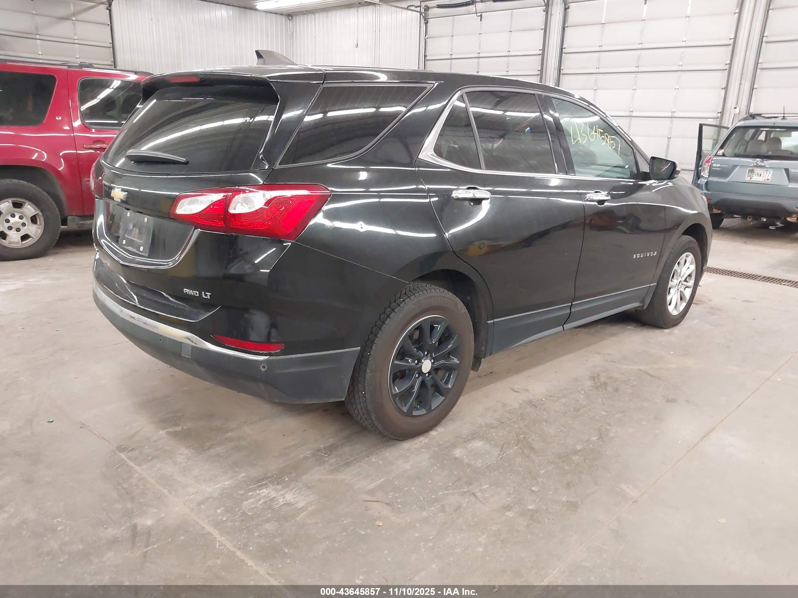 CHEVROLET EQUINOX image 4