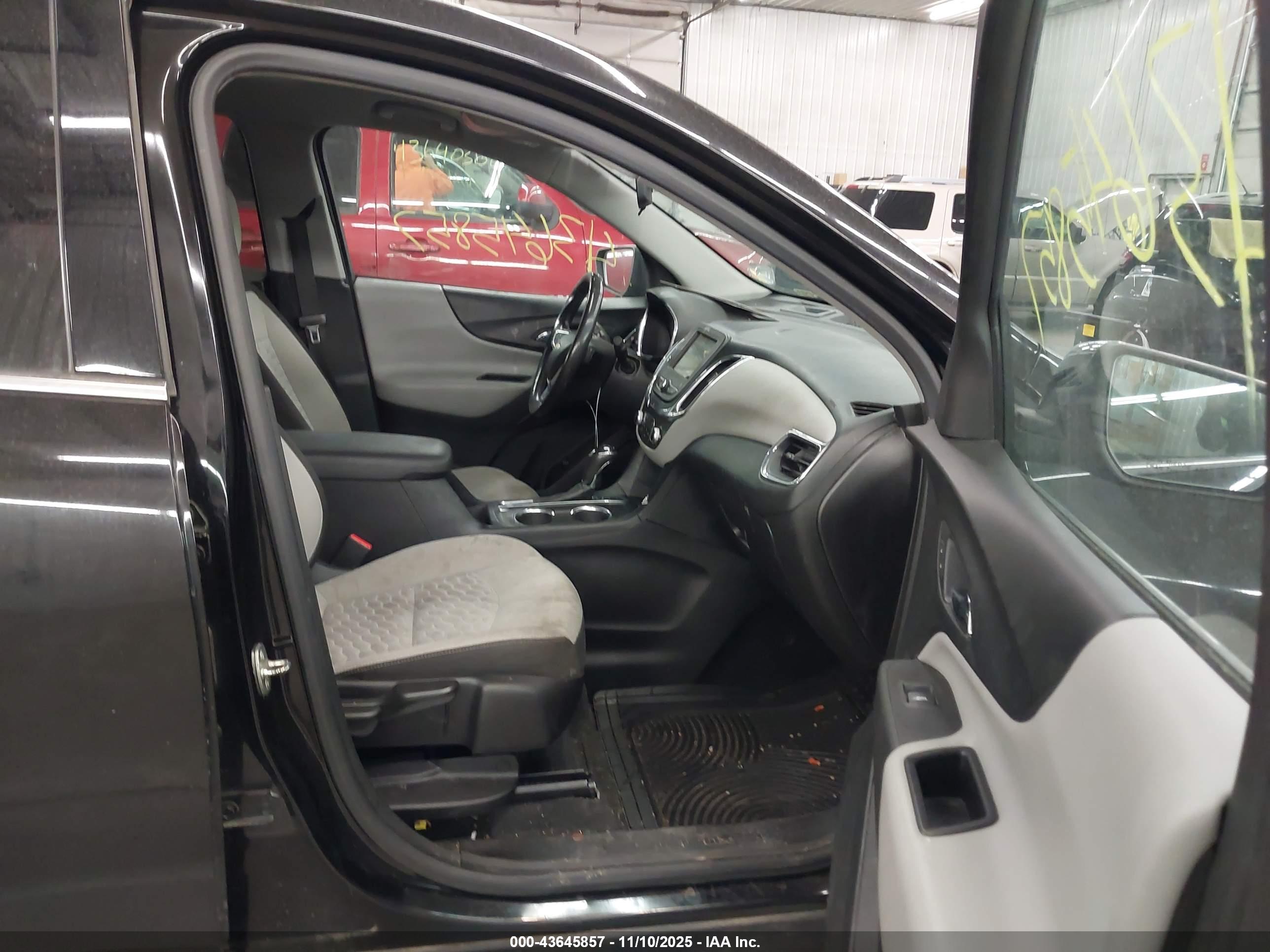 CHEVROLET EQUINOX image 5
