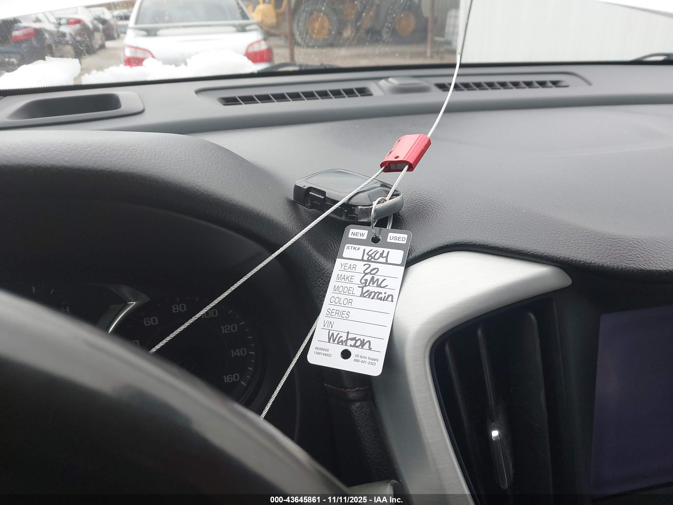 GMC TERRAIN image 11