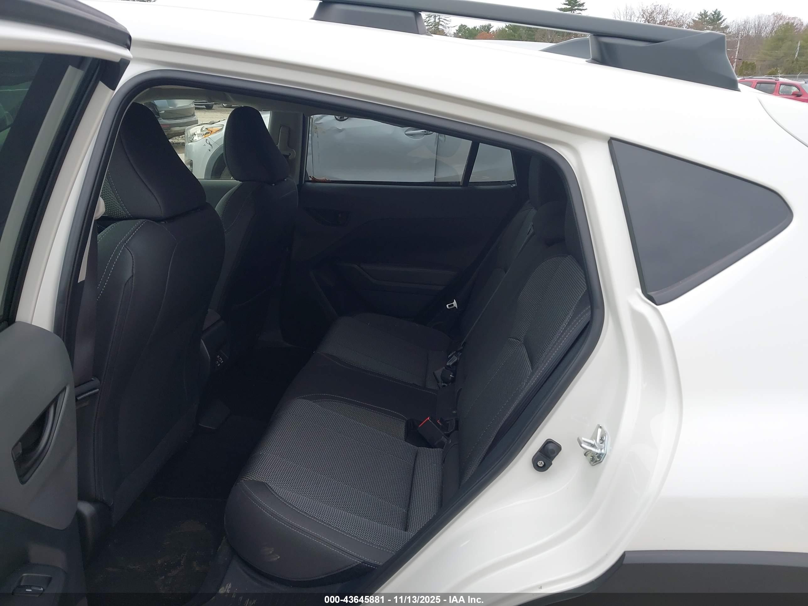SUBARU CROSSTREK image 8
