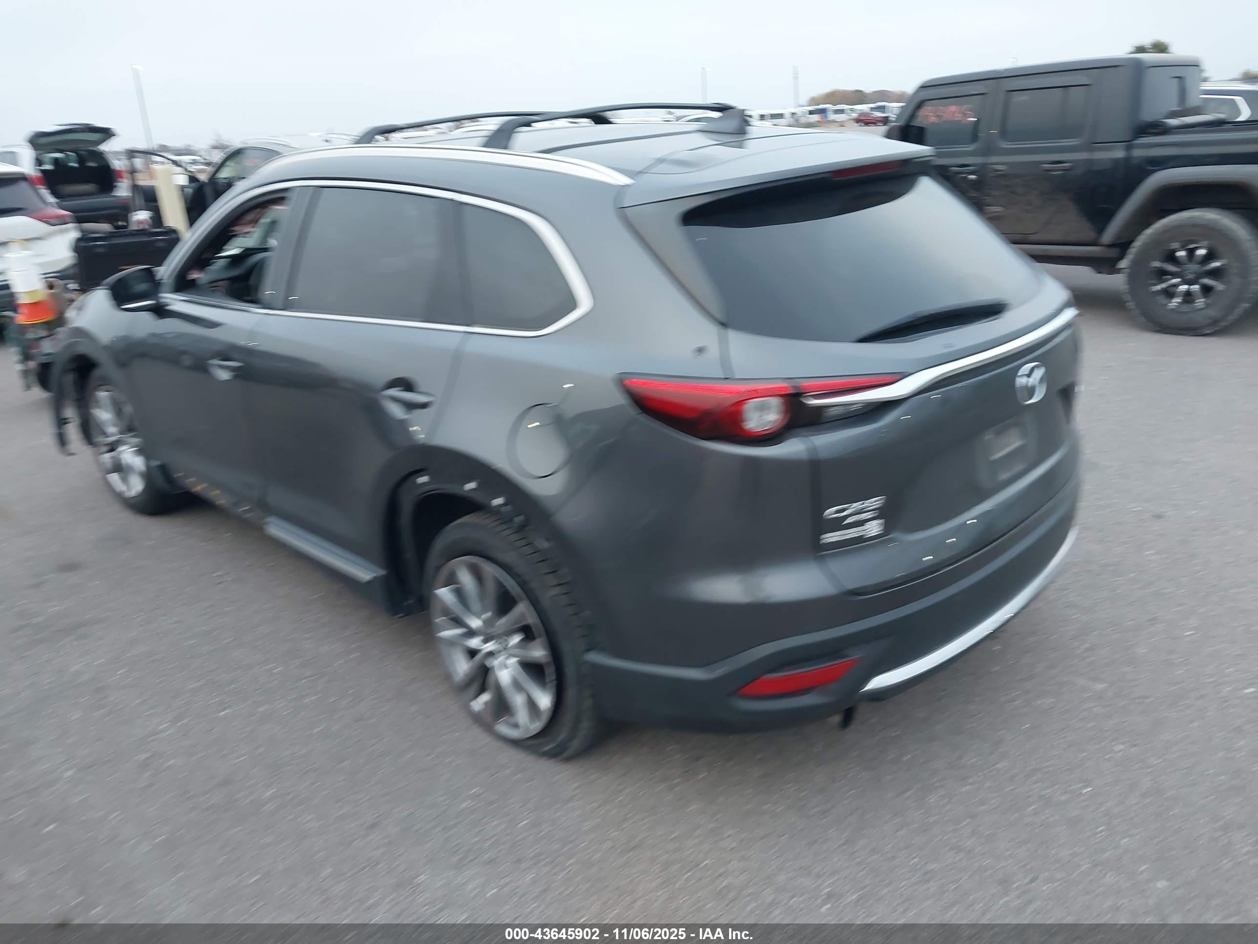 MAZDA CX-9 image 3