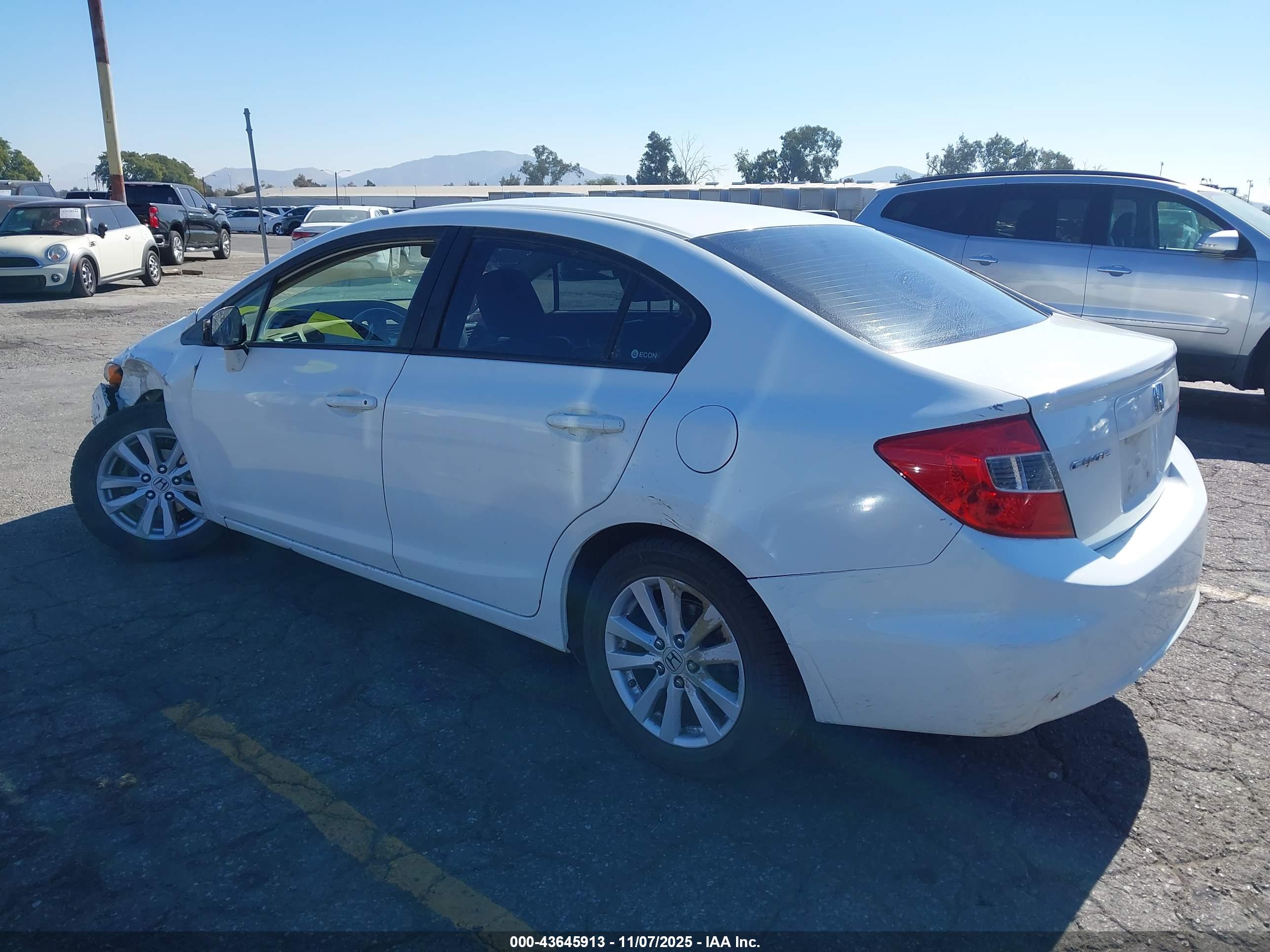 HONDA CIVIC image 3
